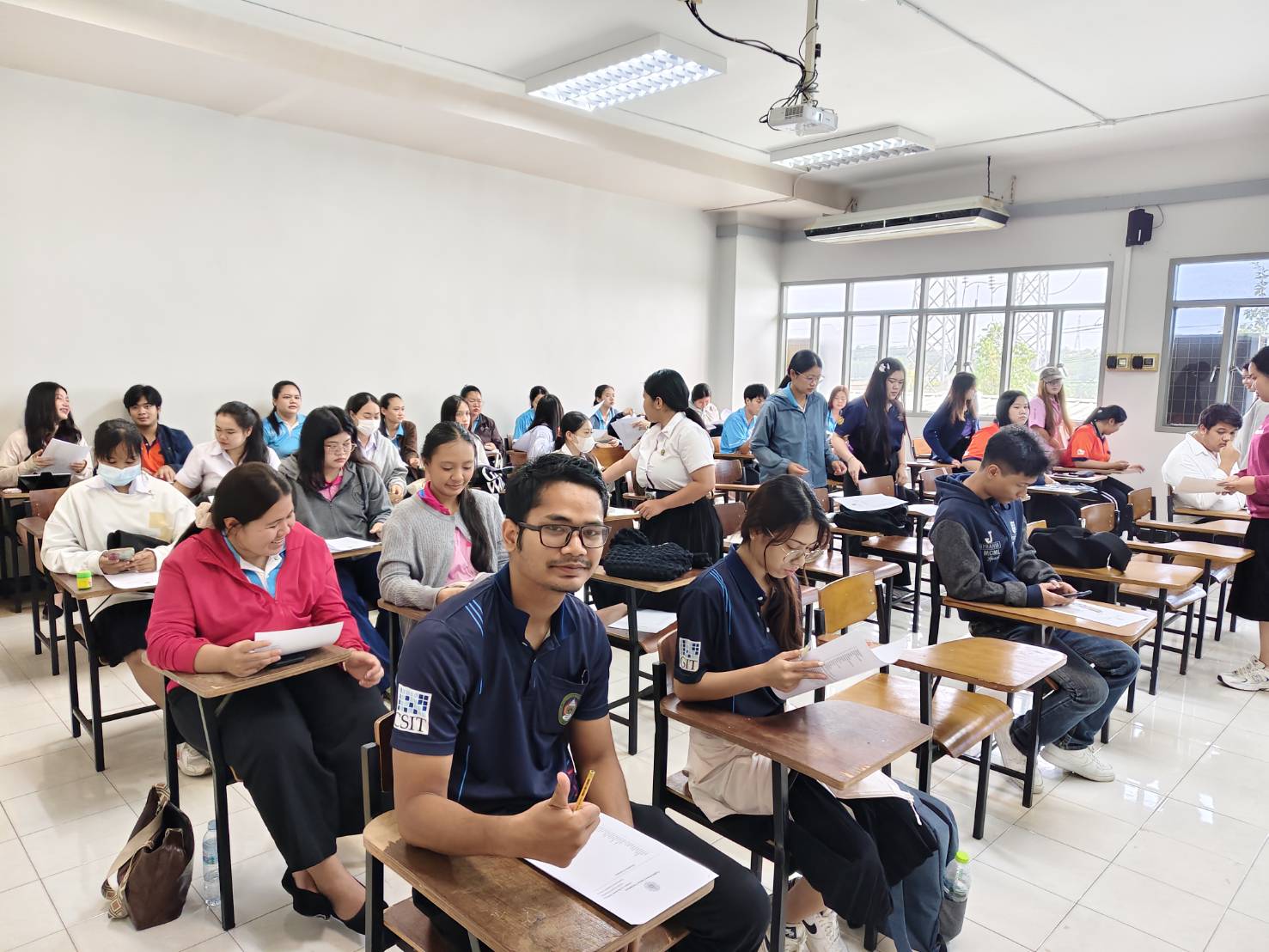 โครงการพัฒนาทักษะด้านภาษาอังกฤษให้กับนักศึกษา (English Extra Course for Students) ครั้งที่ 4 ประจำปีการศึกษาที่ 2568