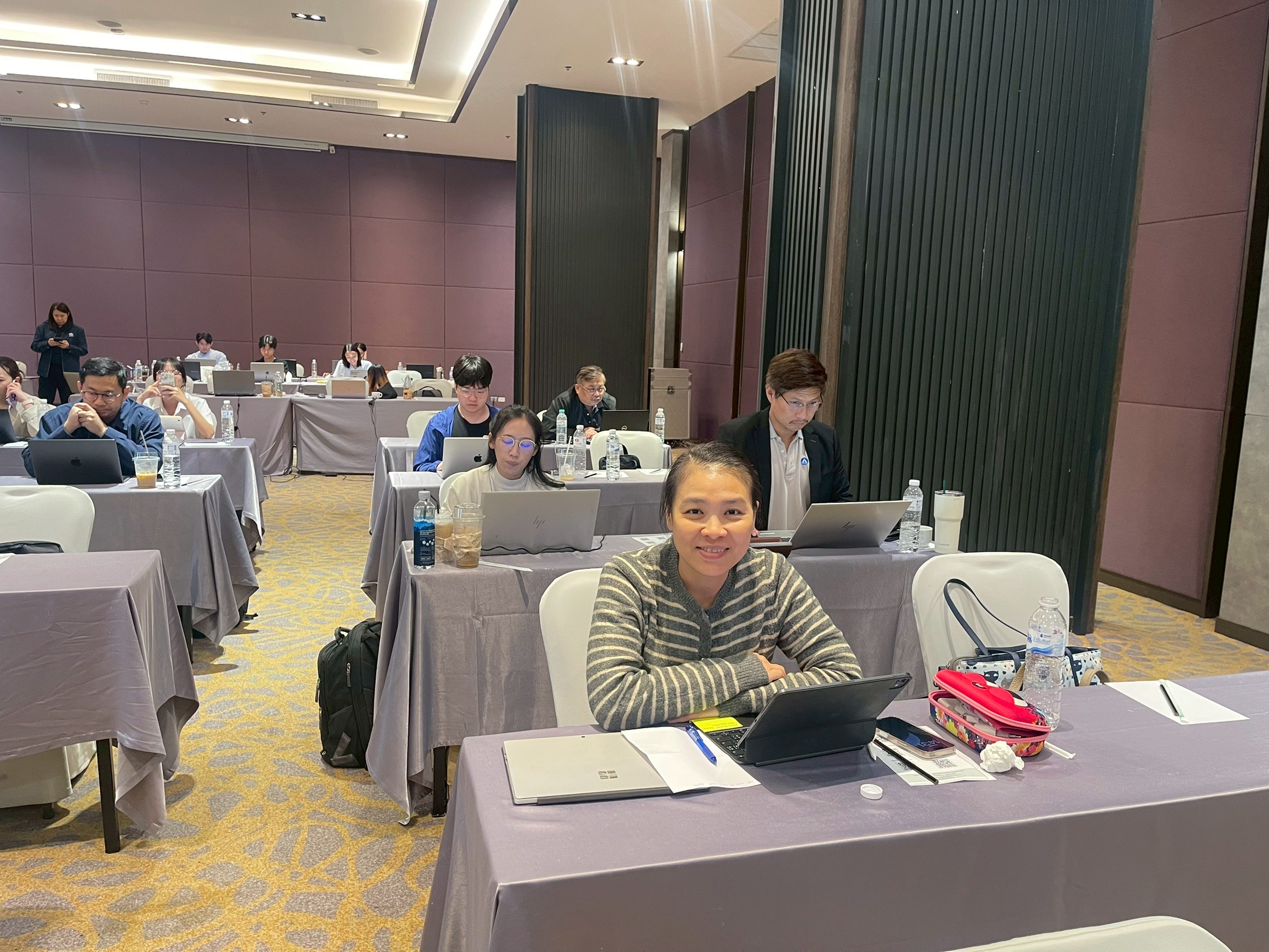 มหาวิทยาลัยราชภัฏรำไพพรรณี ส่งคณาจารย์เข้าร่วมอบรมการประเมินวัฏจักรชีวิตผลิตภัณฑ์ (LCA) เพื่อพัฒนาความเชี่ยวชาญด้านการจัดการคาร์บอน