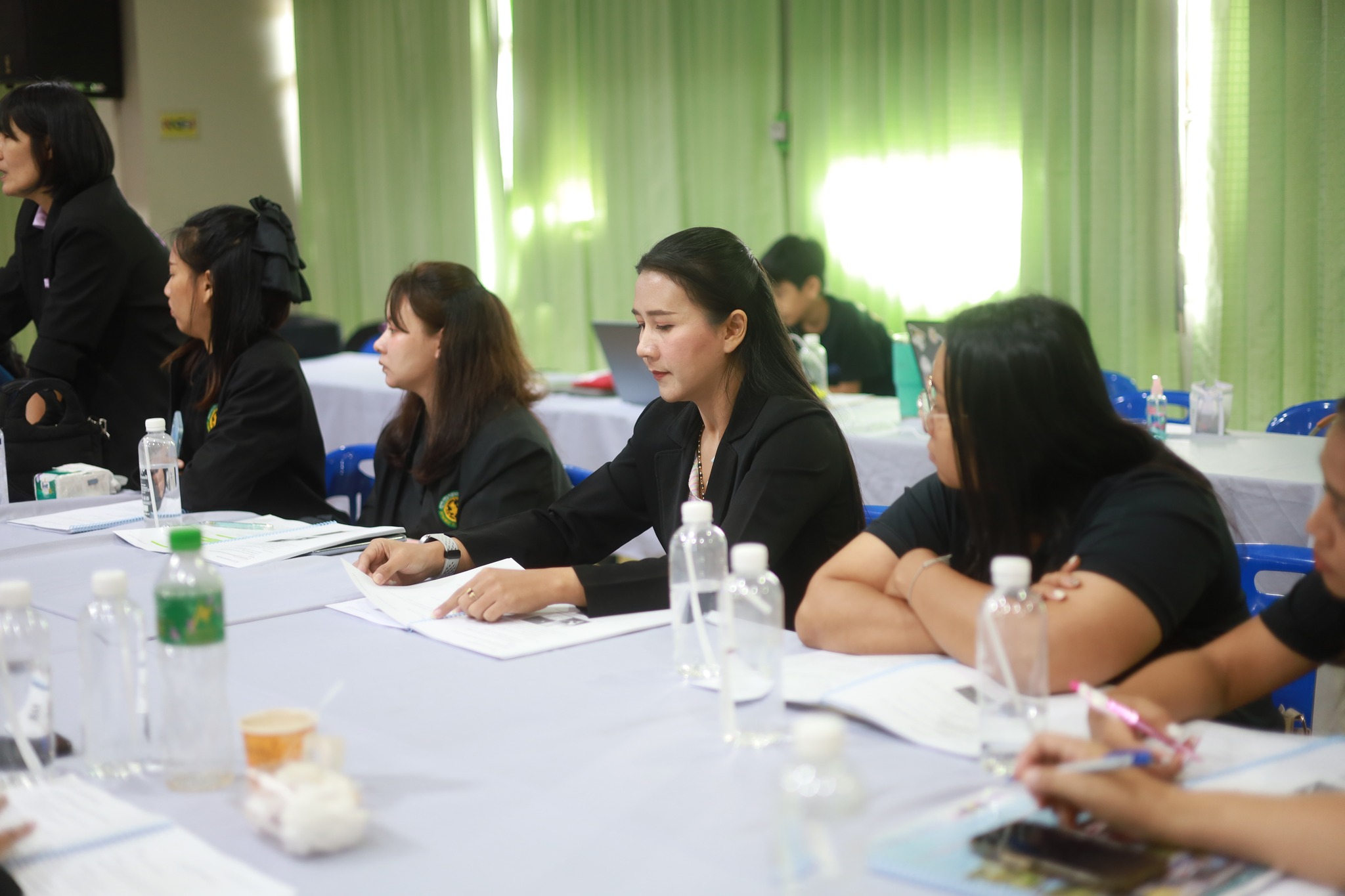 ศูนย์ประสานงาน อพ.สธ.-มร.รพ. จัดประชุมกลุ่มสมาชิกฐานทรัพยากรท้องถิ่นหลักสูตร การบริหารและการจัดการ งานที่ 1 งานที่ 2 และงานที่ 3 ครั้งที่ 1/2569