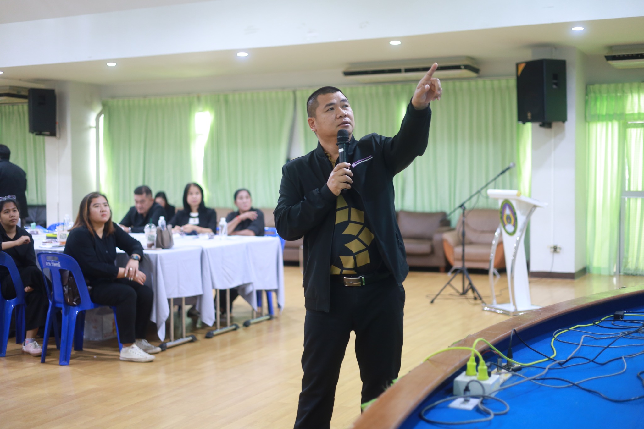 ศูนย์ประสานงาน อพ.สธ.-มร.รพ. จัดพิธีปิดและมอบเกียรติบัตร การประชุมกลุ่มสมาชิกฐานทรัพยากรท้องถิ่น หลักสูตร การบริหารและการจัดการ งานที่ 1 งานที่ 2 และงานที่ 3 ครั้งที่ 1/2569