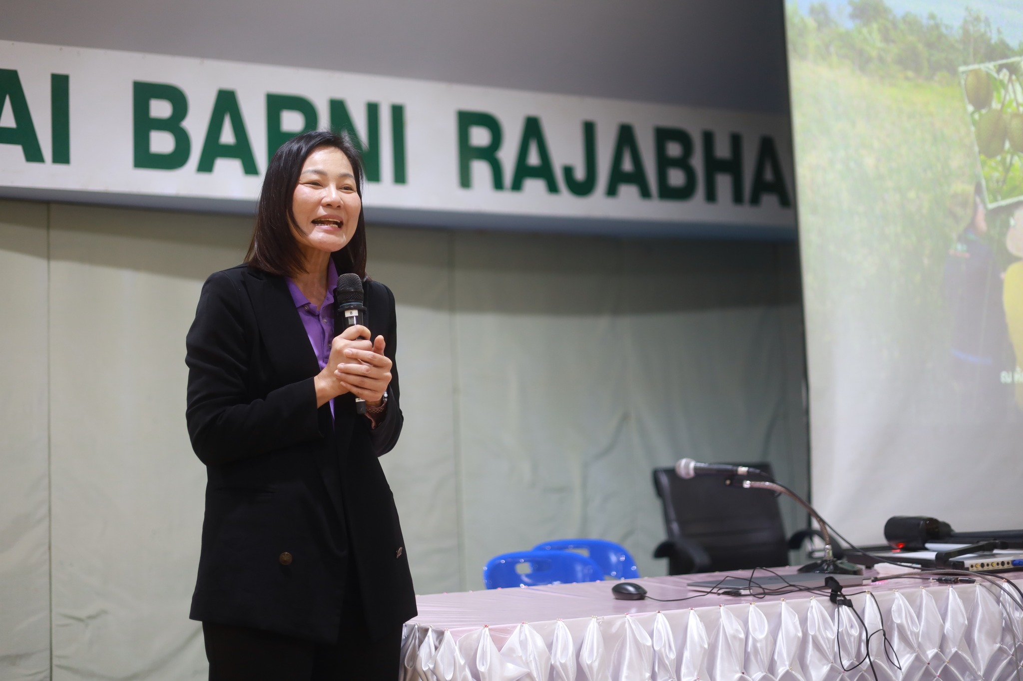 ศูนย์ประสานงาน อพ.สธ.-มร.รพ. จัดพิธีปิดและมอบเกียรติบัตร การประชุมกลุ่มสมาชิกฐานทรัพยากรท้องถิ่น หลักสูตร การบริหารและการจัดการ งานที่ 1 งานที่ 2 และงานที่ 3 ครั้งที่ 1/2569