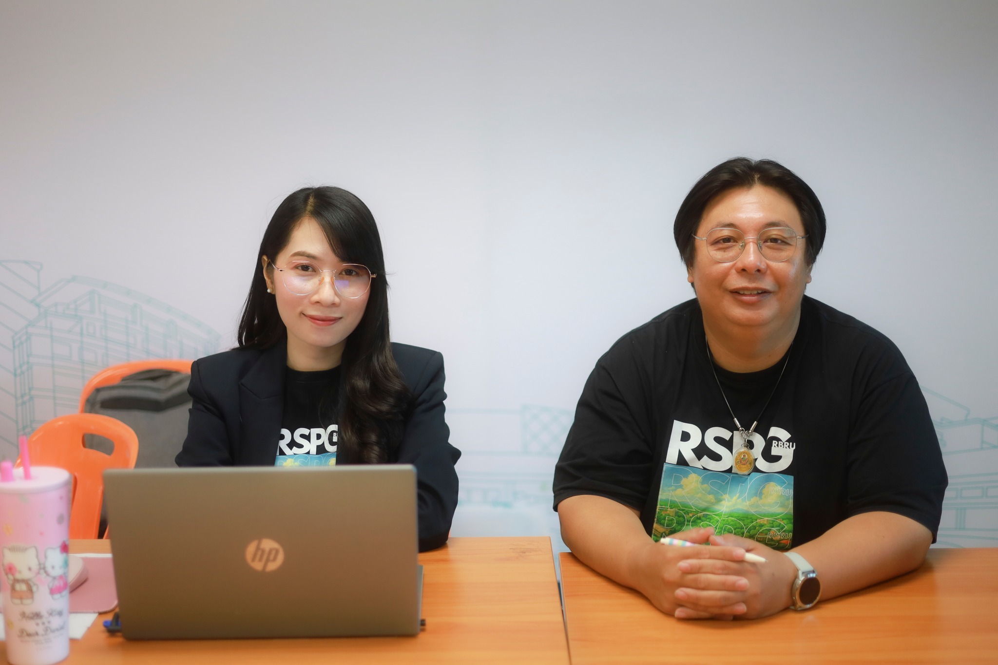 ศูนย์ประสานงาน อพ.สธ.-มร.รพ. จัดอบรมปฏิบัติการการพัฒนาแผนงานวิจัยและข้อเสนอโครงการบริการวิชาการ อพ.สธ. ปี 2571