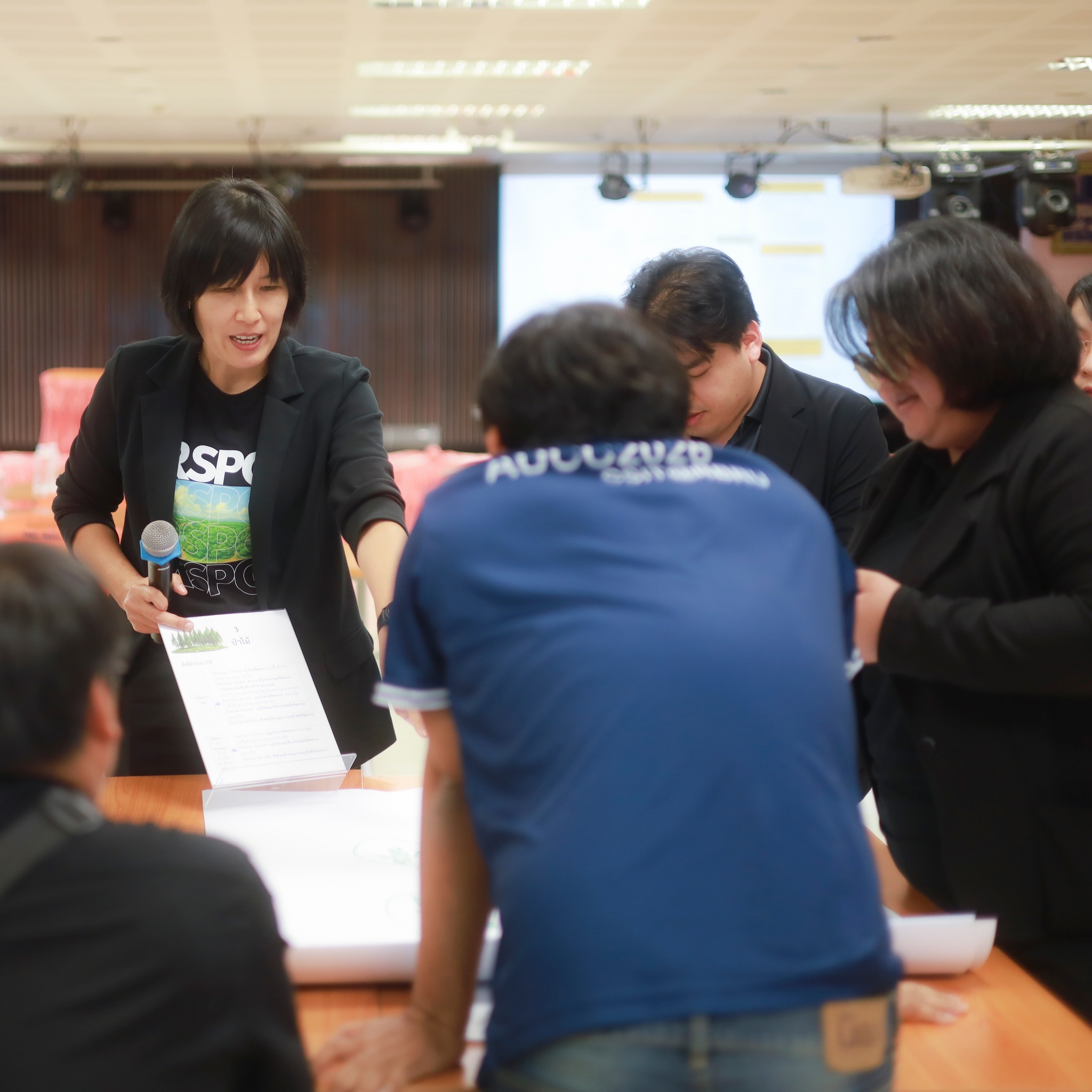 ศูนย์ประสานงาน อพ.สธ.-มร.รพ. จัดอบรมปฏิบัติการการพัฒนาแผนงานวิจัยและข้อเสนอโครงการบริการวิชาการ อพ.สธ. ปี 2571