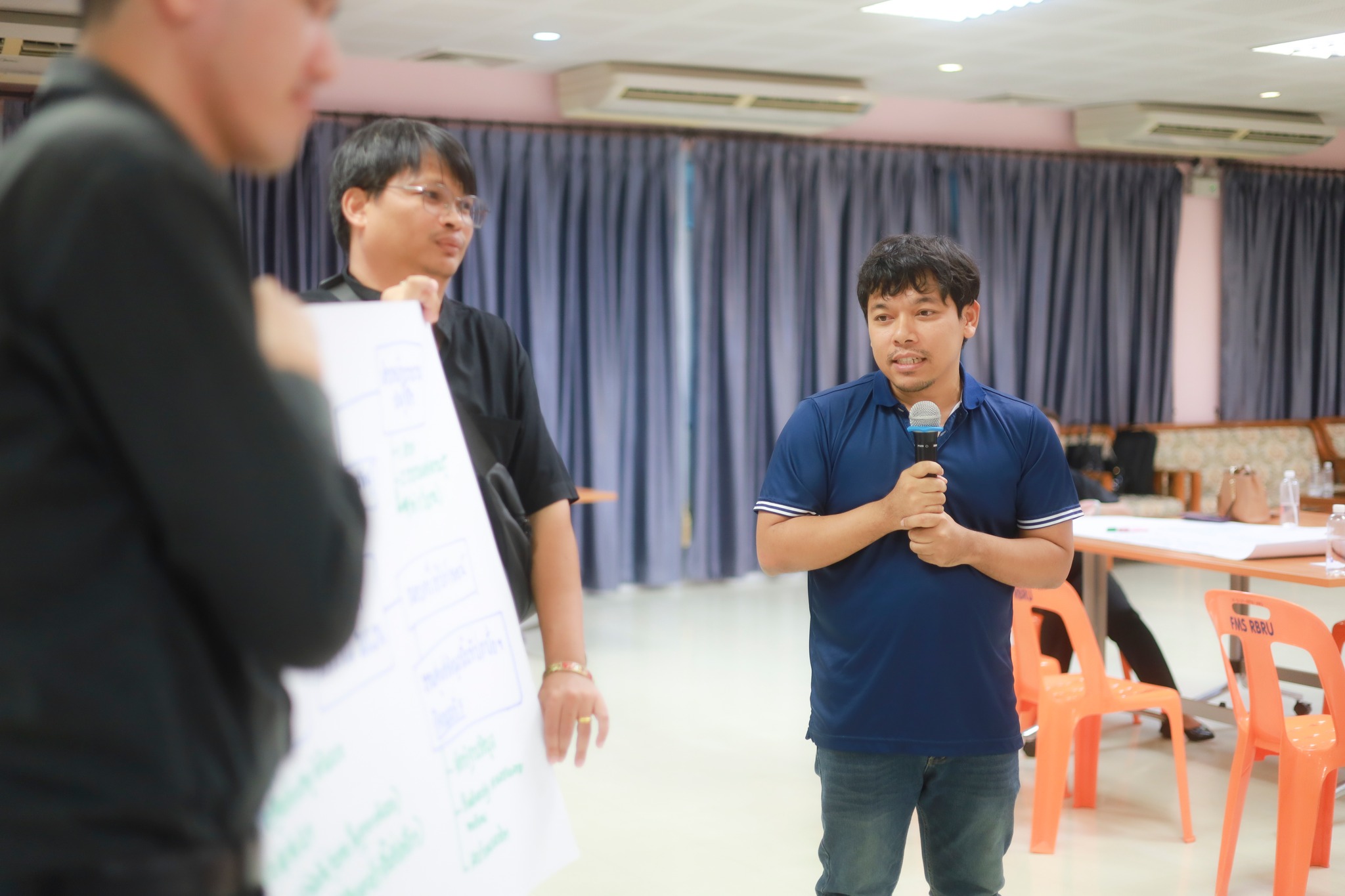 ศูนย์ประสานงาน อพ.สธ.-มร.รพ. จัดอบรมปฏิบัติการการพัฒนาแผนงานวิจัยและข้อเสนอโครงการบริการวิชาการ อพ.สธ. ปี 2571