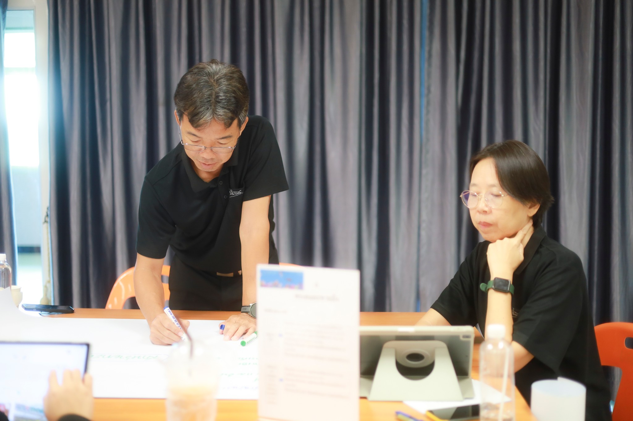 ศูนย์ประสานงาน อพ.สธ.-มร.รพ. จัดอบรมปฏิบัติการการพัฒนาแผนงานวิจัยและข้อเสนอโครงการบริการวิชาการ อพ.สธ. ปี 2571