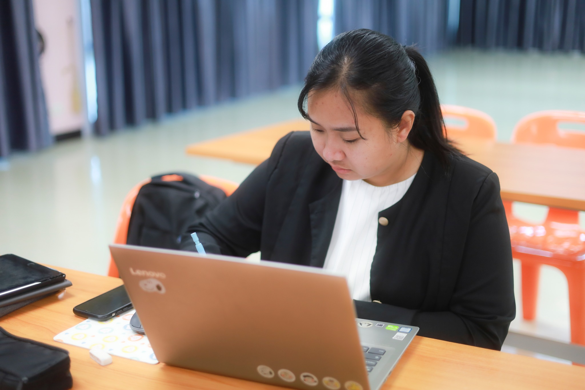 ศูนย์ประสานงาน อพ.สธ.-มร.รพ. จัดอบรมปฏิบัติการการพัฒนาแผนงานวิจัยและข้อเสนอโครงการบริการวิชาการ อพ.สธ. ปี 2571