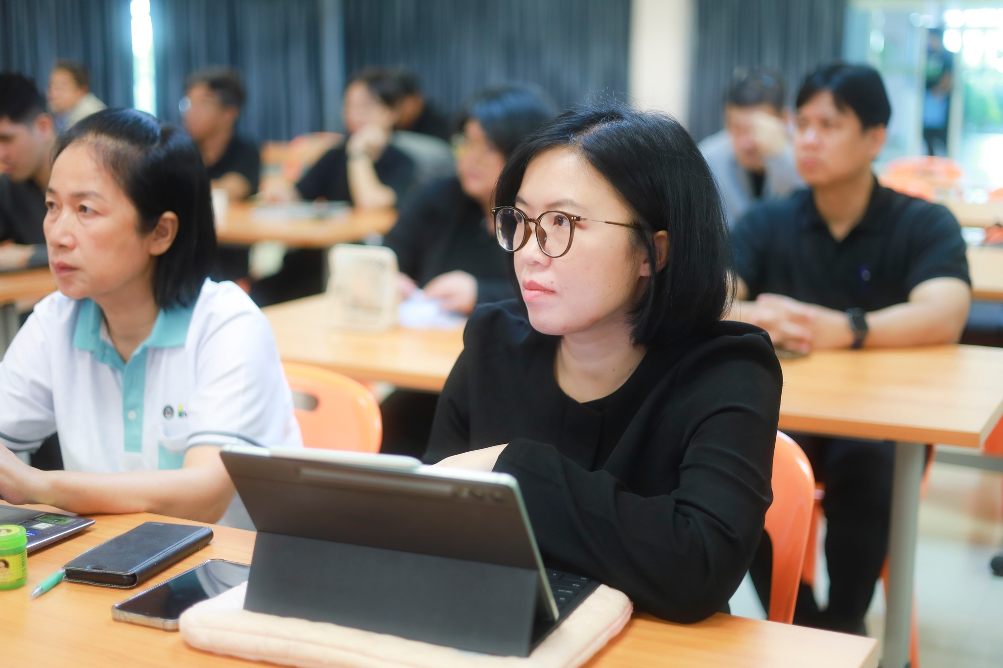 ศูนย์ประสานงาน อพ.สธ.-มร.รพ. จัดอบรมปฏิบัติการการพัฒนาแผนงานวิจัยและข้อเสนอโครงการบริการวิชาการ อพ.สธ. ปี 2571