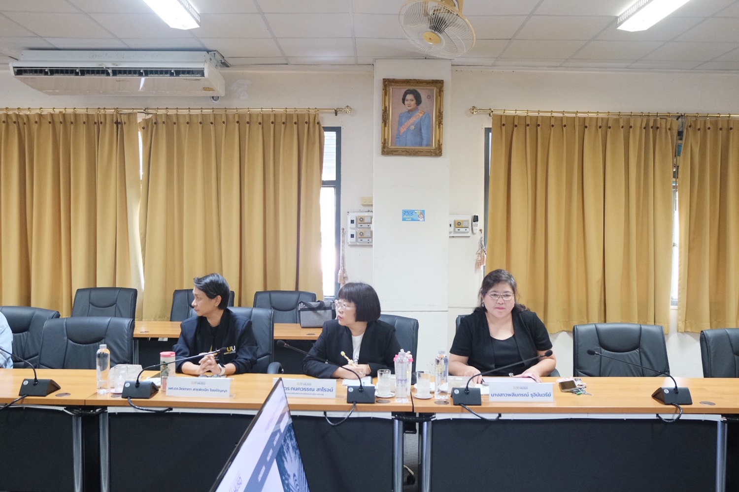 RBRU Research and Development Institute Visits Burapha University’s Faculty of Humanities and Social Sciences