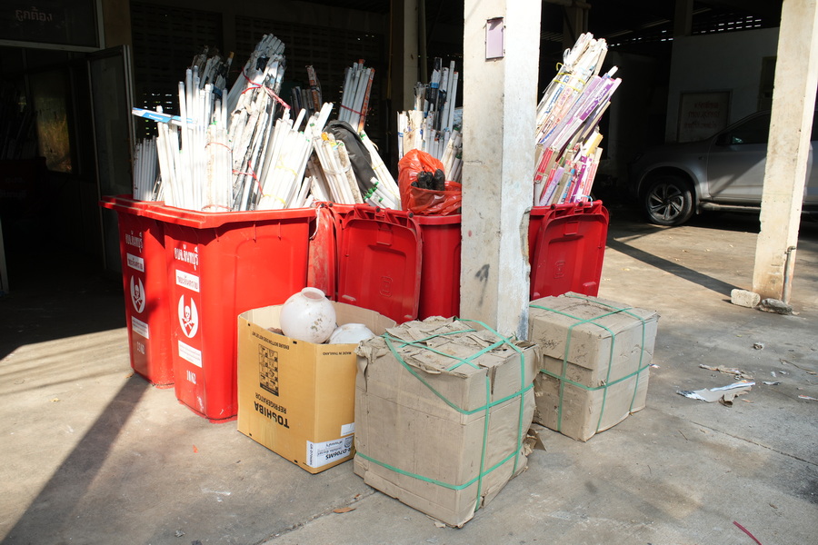 มรภ.รำไพพรรณี จับมือ อบจ.จันทบุรี ขนขยะอันตรายเข้าสู่ระบบกำจัดที่ถูกต้อง