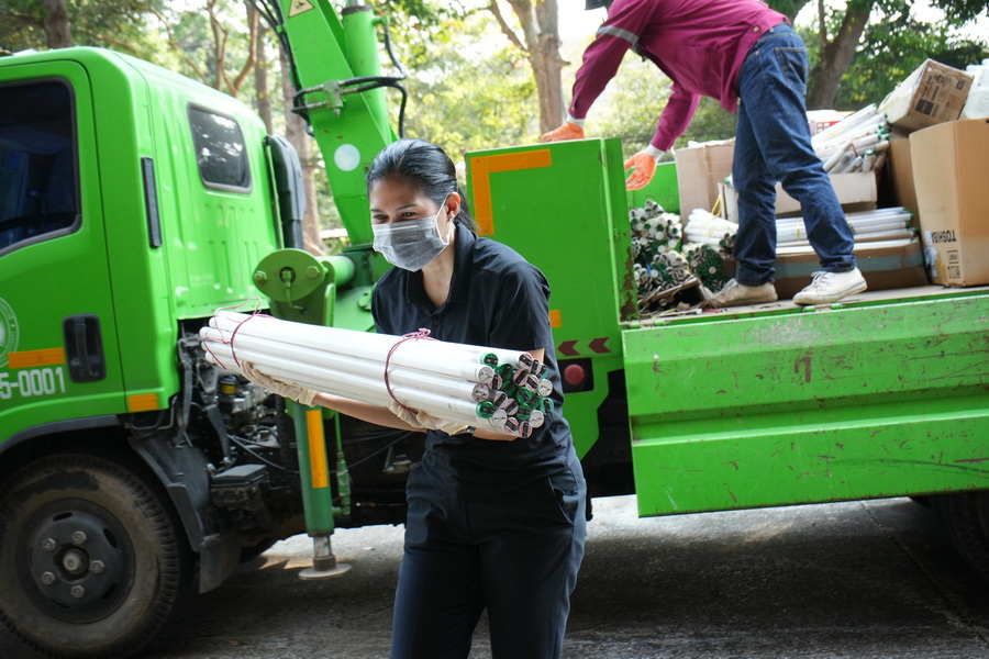 มรภ.รำไพพรรณี จับมือ อบจ.จันทบุรี ขนขยะอันตรายเข้าสู่ระบบกำจัดที่ถูกต้อง
