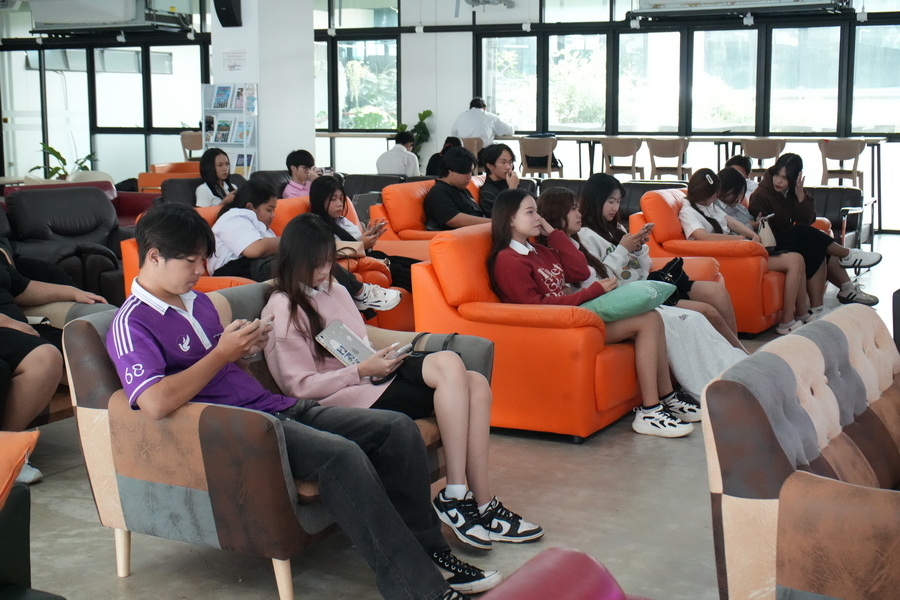 เสวนาเปิดโลกบันเทิง ปั้นทักษะ Pop Culture สู่มืออาชีพ