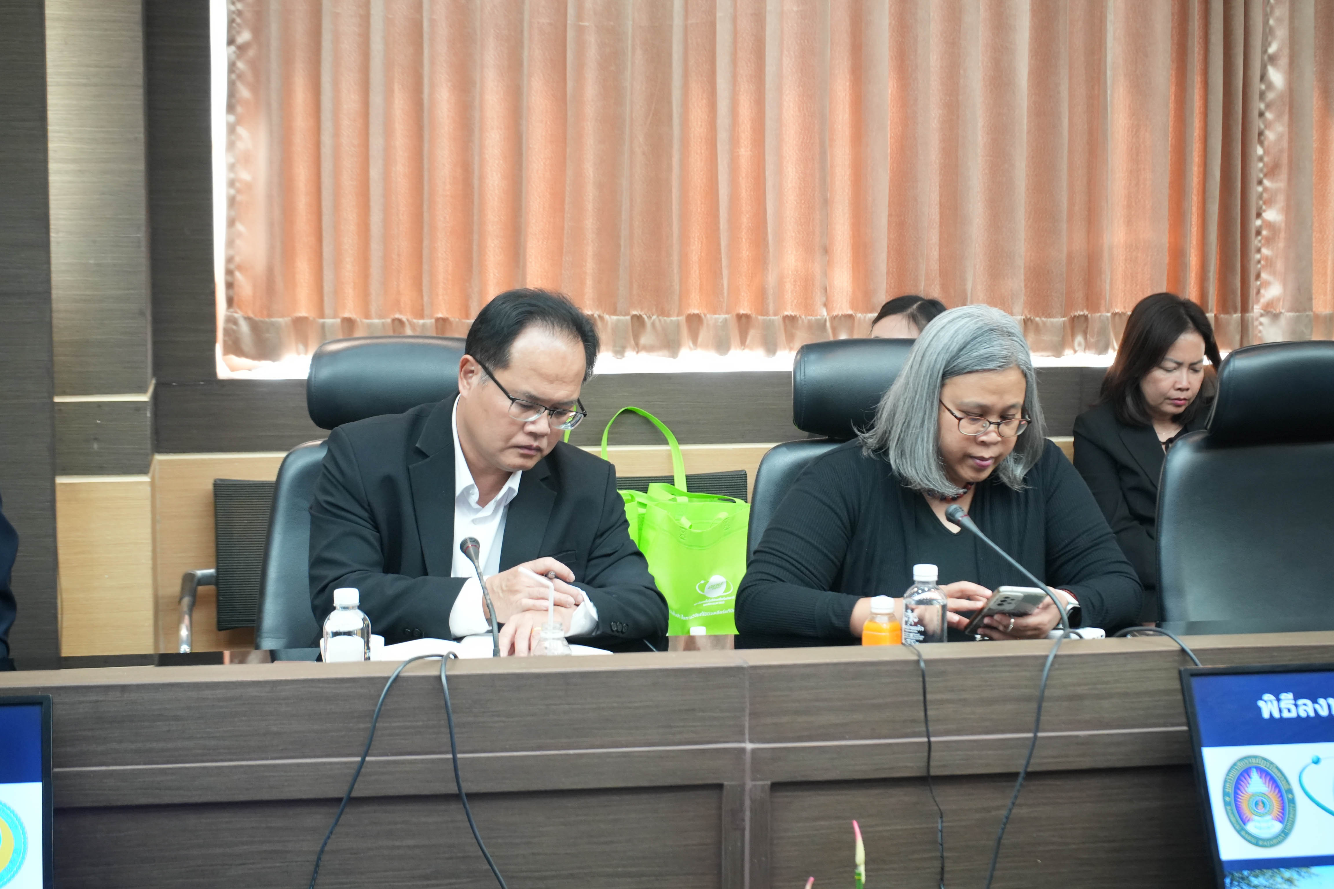 8 หน่วยงาน ร่วมลงนาม MOU จัดตั้ง "ภาคีรำไพพัฒน์" มุ่งสร้างแหล่งเรียนรู้และพัฒนาท้องถิ่นอย่างยั่งยืน