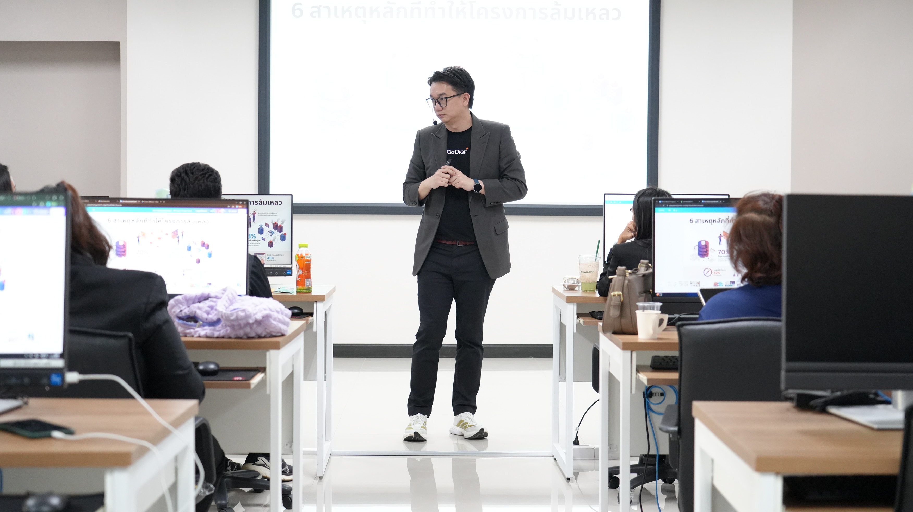 มรภ.รำไพพรรณี จับมือ Go Digit เปิดตัวโครงการต้นแบบ Gen AI มุ่งยกระดับการบริหารภาครัฐดิจิทัลที่ปลอดภัยและทรงพลัง