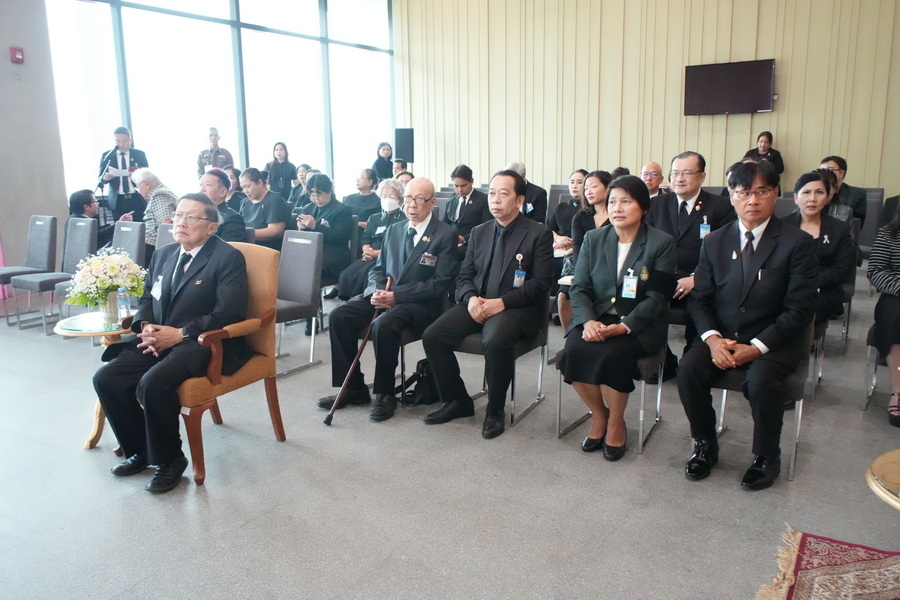 ร่วมกิจกรรมคณะกรรมการเทิดพระเกียรติสมเด็จพระนางเจ้ารำไพพรรณี ครบ 100 ปี ณ รัฐสภา