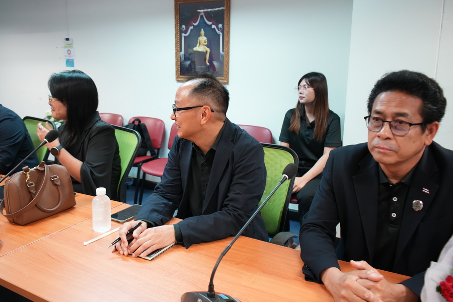 รักษาราชการแทนอธิการบดี ตรวจเยี่ยมคณะวิศวกรรมศาสตร์และเทคโนโลยีอุตสาหกรรม