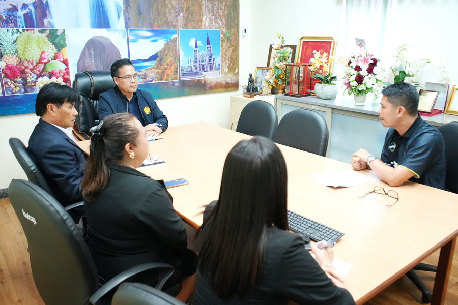 ผู้บริหารร่วมประชุมแขวงทางหลวงจันทบุรี