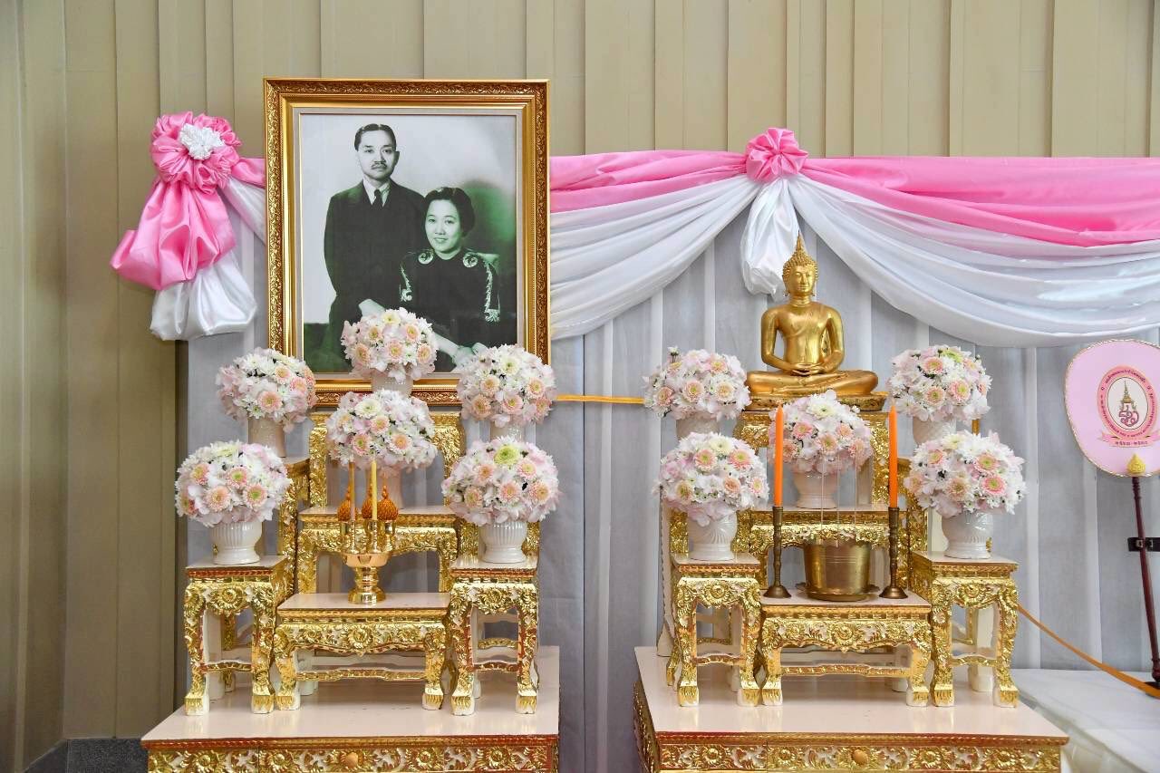 พิธีบำเพ็ญกุศลทักษิณานุประทาน เพื่อถวายเป็นพระราชกุศลแด่สมเด็จพระนางเจ้ารำไพพรรณี พระบรมราชินี ในรัชกาลที่ 7   การเสวนาวิชาการ ในหัวข้อ “ขัตติยะมานะราชินีรำไพพรรณี ความทรงจำตลอดชีวิตของข้าพเจ้า”