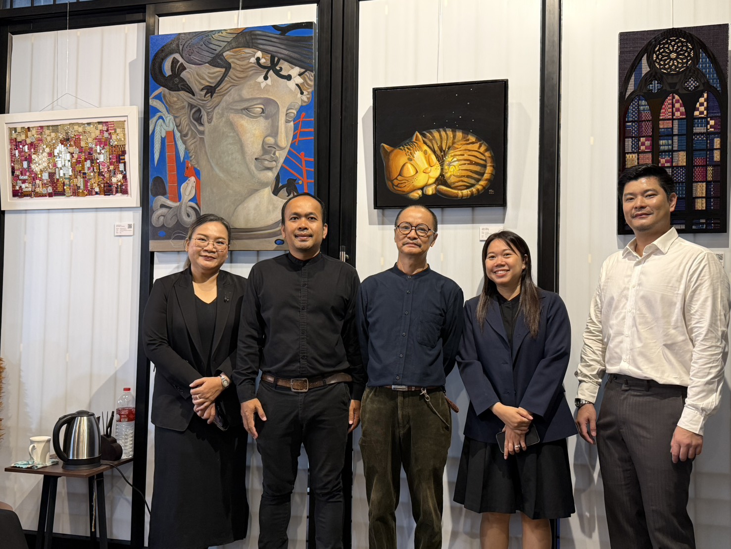 คณะมนุษยศาสตร์ฯ มรภ.รำไพพรรณี ร่วมกับศิลปินจีน เปิดนิทรรศการ “เสน่ห์เจิดจรัส” กระชับความสัมพันธ์ไทย-จีน ผ่านงานศิลปะ