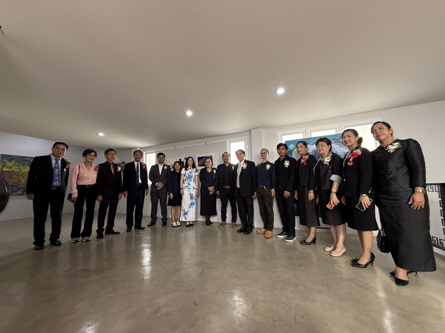 คณะมนุษยศาสตร์ฯ มรภ.รำไพพรรณี ร่วมกับศิลปินจีน เปิดนิทรรศการ “เสน่ห์เจิดจรัส” กระชับความสัมพันธ์ไทย-จีน ผ่านงานศิลปะ