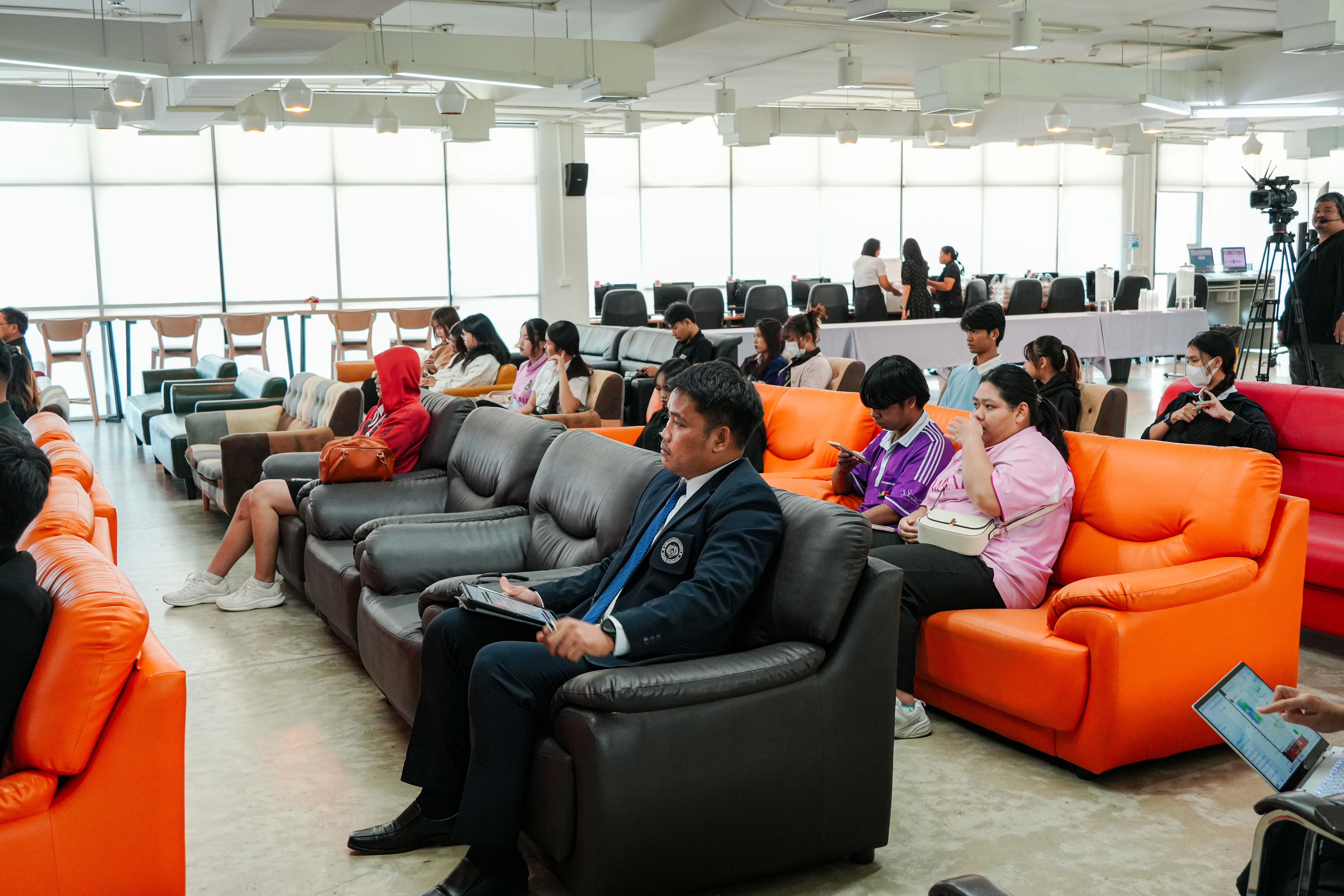 สำนักวิทยบริการฯ จัดกิจกรรม Edutech Showcase ขับเคลื่อนการใช้ AI ยกระดับการศึกษาและขยายผลนวัตกรรมสู่โรงเรียนในจังหวัดจันทบุรี