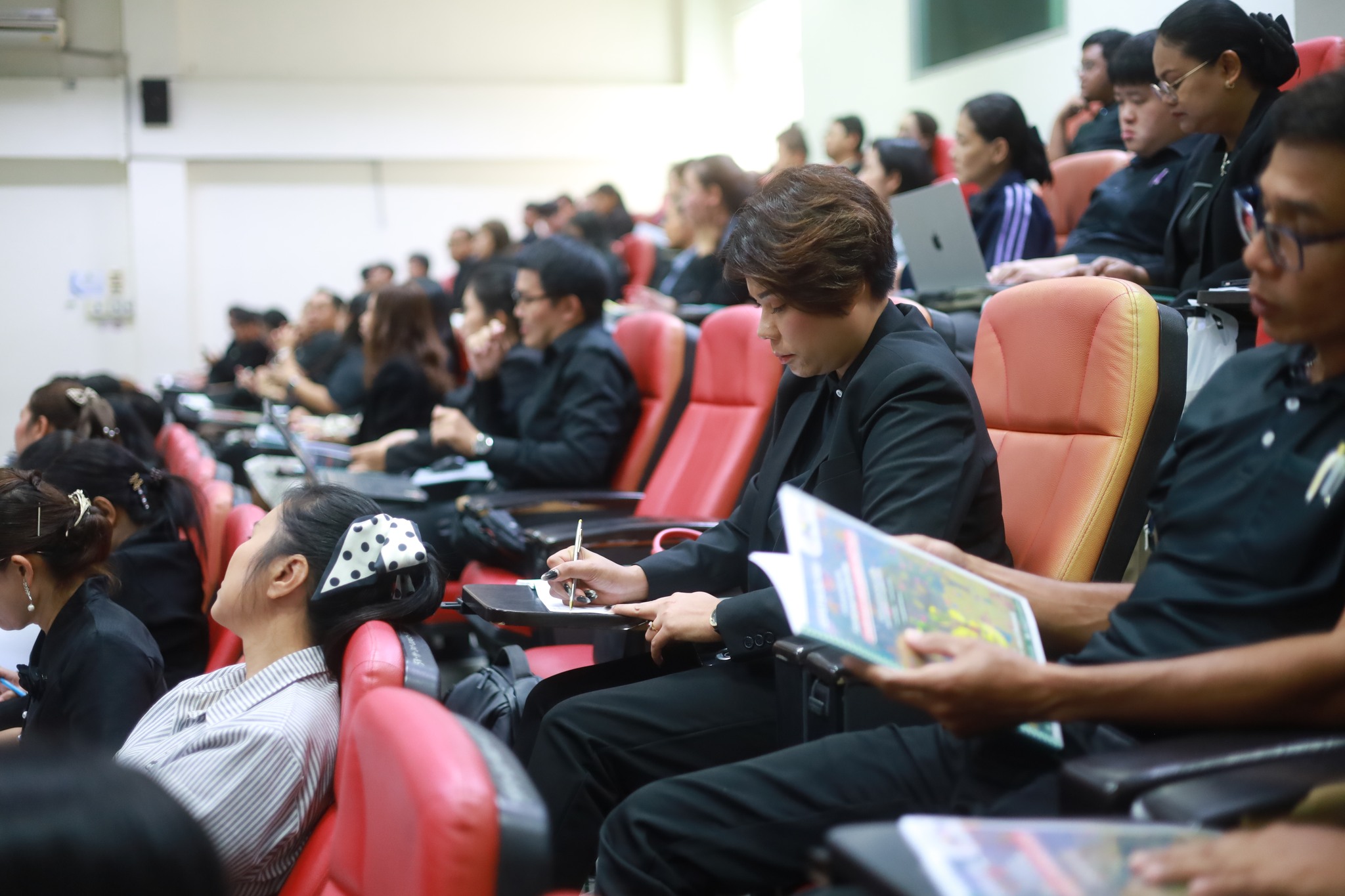 ศูนย์ประสานงาน อพ.สธ.-มร.รพ. จัดประชุมกลุ่มสมาชิกสวนพฤกษศาสตร์โรงเรียน หลักสูตร การบริหารและการจัดการองค์ประกอบที่ 1 และองค์ประกอบที่ 2 ครั้งที่ 1/2569