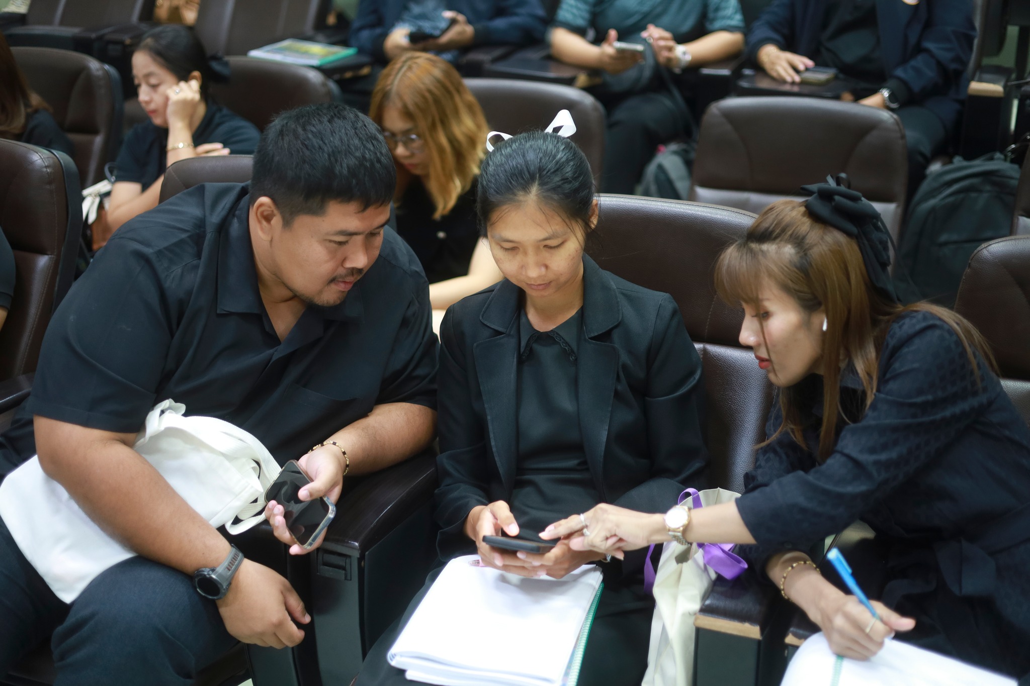 ศูนย์ประสานงาน อพ.สธ.-มร.รพ. จัดประชุมกลุ่มสมาชิกสวนพฤกษศาสตร์โรงเรียน หลักสูตร การบริหารและการจัดการองค์ประกอบที่ 1 และองค์ประกอบที่ 2 ครั้งที่ 1/2569