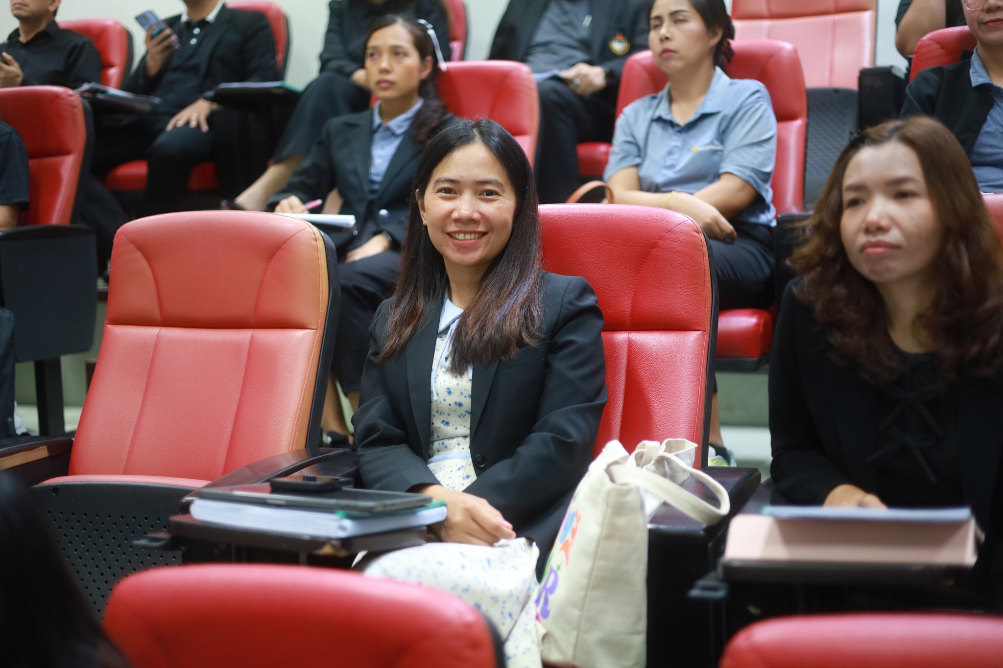 ศูนย์ประสานงาน อพ.สธ.-มร.รพ. จัดประชุมกลุ่มสมาชิกสวนพฤกษศาสตร์โรงเรียน หลักสูตร การบริหารและการจัดการองค์ประกอบที่ 1 และองค์ประกอบที่ 2 ครั้งที่ 1/2569