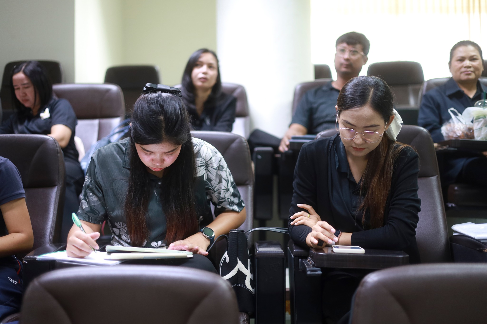 ศูนย์ประสานงาน อพ.สธ.-มร.รพ. จัดประชุมกลุ่มสมาชิกสวนพฤกษศาสตร์โรงเรียน หลักสูตร การบริหารและการจัดการองค์ประกอบที่ 1 และองค์ประกอบที่ 2 ครั้งที่ 1/2569