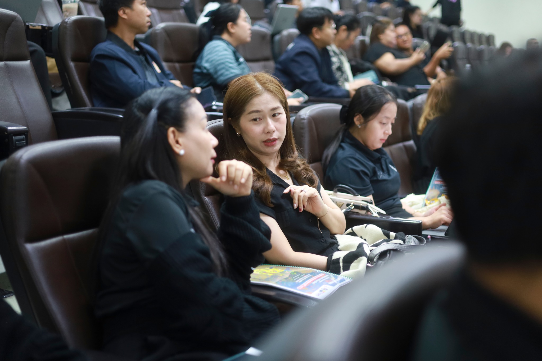 ศูนย์ประสานงาน อพ.สธ.-มร.รพ. จัดประชุมกลุ่มสมาชิกสวนพฤกษศาสตร์โรงเรียน หลักสูตร การบริหารและการจัดการองค์ประกอบที่ 1 และองค์ประกอบที่ 2 ครั้งที่ 1/2569