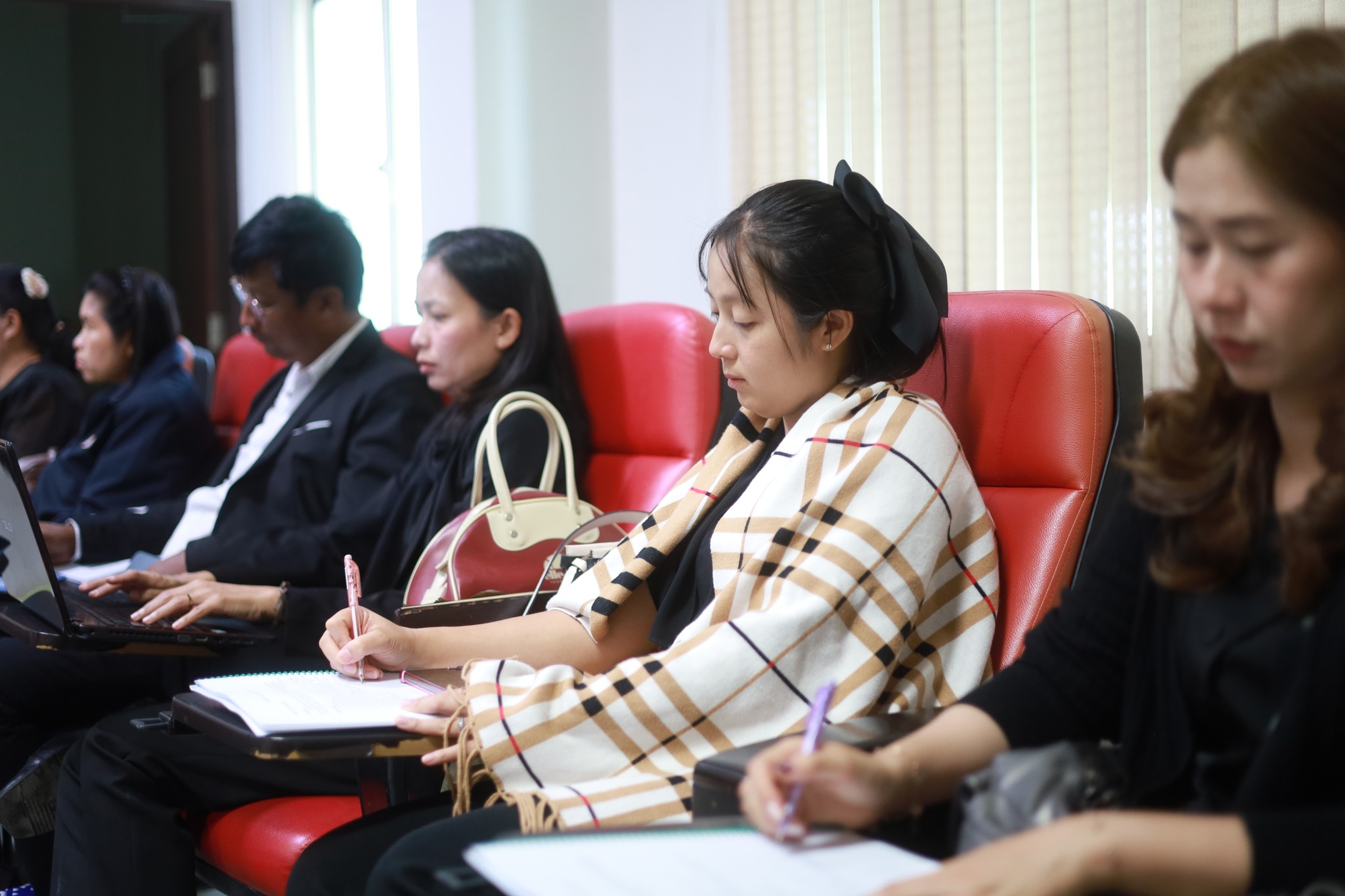 ศูนย์ประสานงาน อพ.สธ.-มร.รพ. จัดประชุมกลุ่มสมาชิกสวนพฤกษศาสตร์โรงเรียน หลักสูตร การบริหารและการจัดการองค์ประกอบที่ 1 และองค์ประกอบที่ 2 ครั้งที่ 1/2569