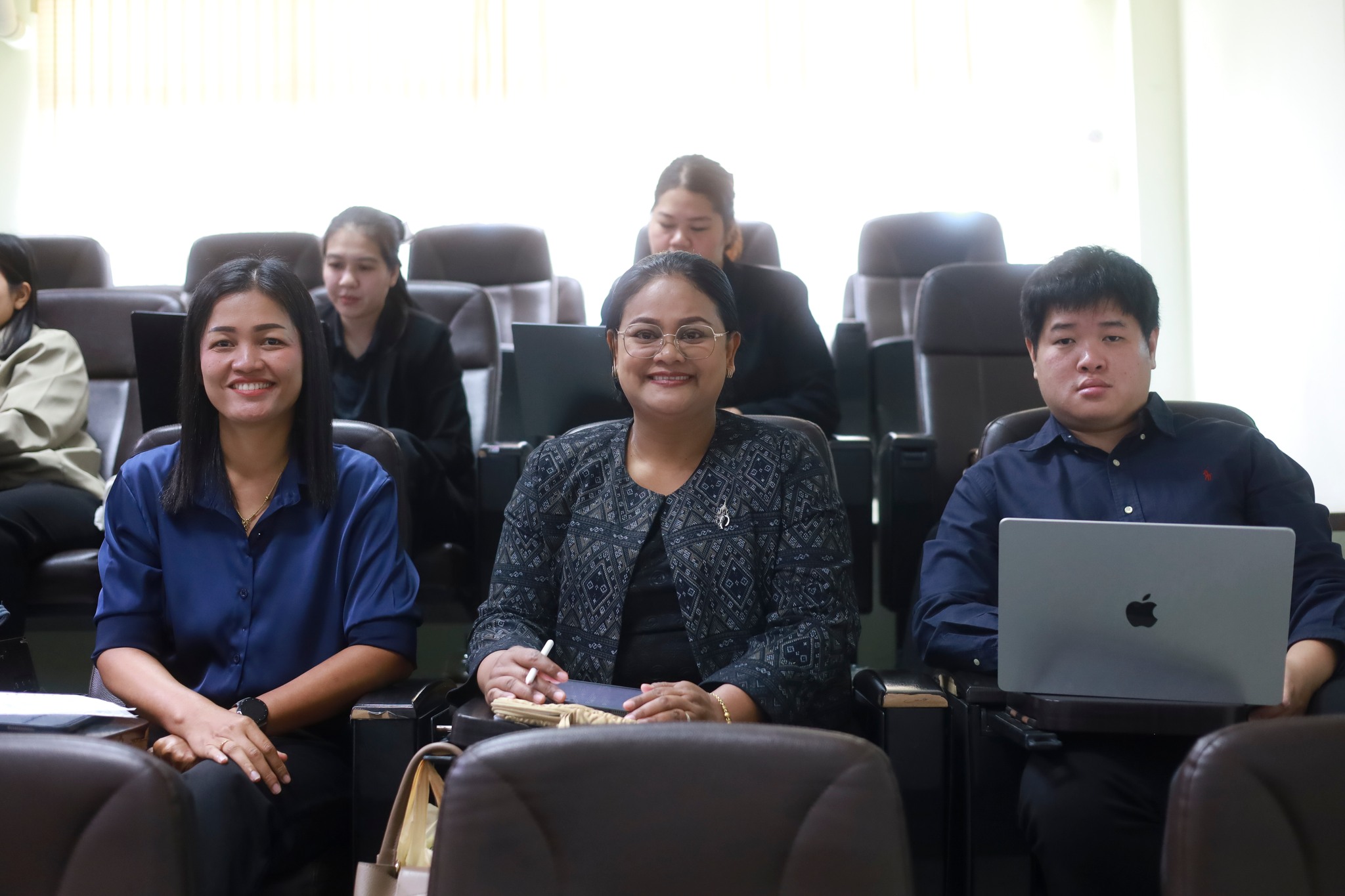 ศูนย์ประสานงาน อพ.สธ.-มร.รพ. จัดประชุมกลุ่มสมาชิกสวนพฤกษศาสตร์โรงเรียน หลักสูตร การบริหารและการจัดการองค์ประกอบที่ 1 และองค์ประกอบที่ 2 ครั้งที่ 1/2569