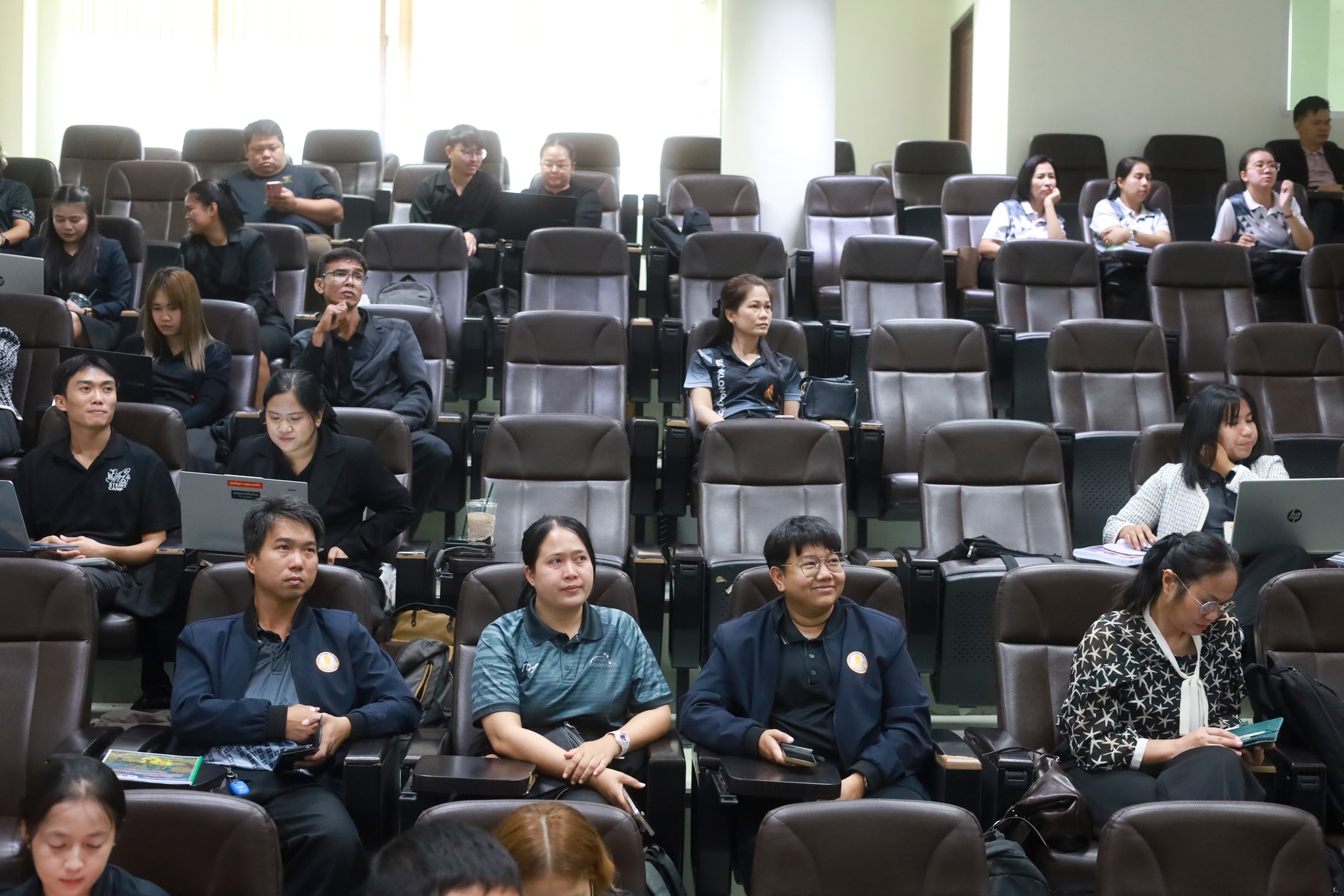 ศูนย์ประสานงาน อพ.สธ.-มร.รพ. จัดประชุมกลุ่มสมาชิกสวนพฤกษศาสตร์โรงเรียน หลักสูตร การบริหารและการจัดการองค์ประกอบที่ 1 และองค์ประกอบที่ 2 ครั้งที่ 1/2569