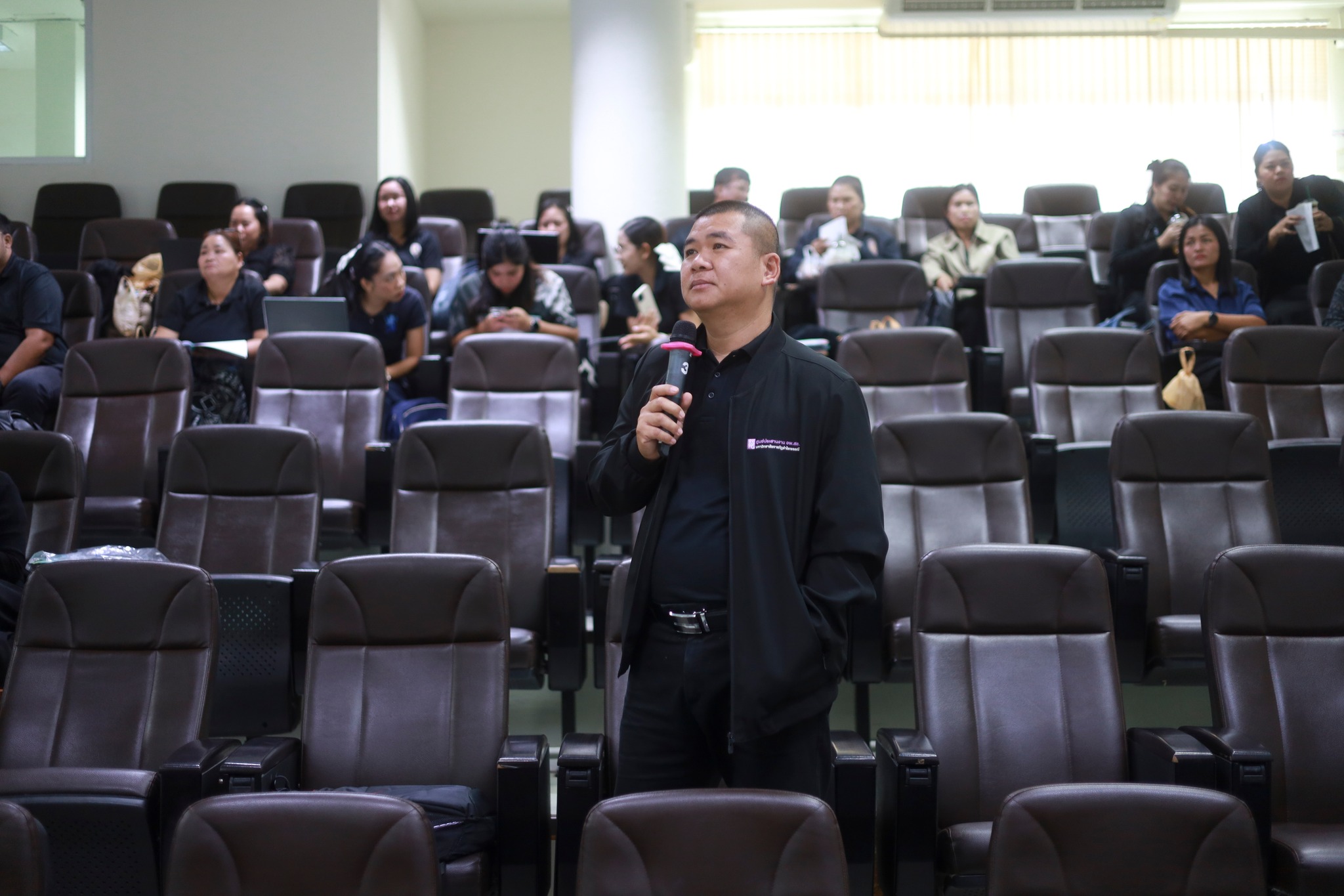 ศูนย์ประสานงาน อพ.สธ.-มร.รพ. จัดประชุมกลุ่มสมาชิกสวนพฤกษศาสตร์โรงเรียน หลักสูตร การบริหารและการจัดการองค์ประกอบที่ 1 และองค์ประกอบที่ 2 ครั้งที่ 1/2569