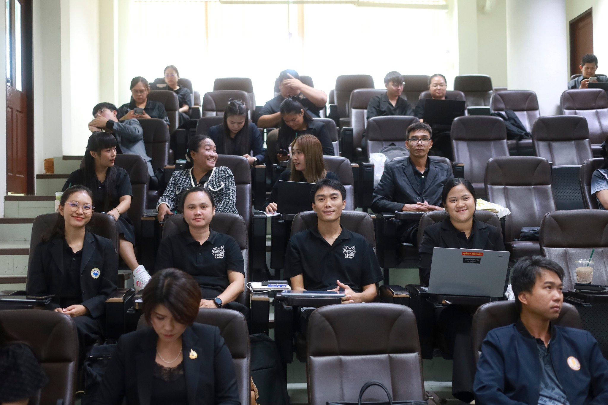 ศูนย์ประสานงาน อพ.สธ.-มร.รพ. จัดประชุมกลุ่มสมาชิกสวนพฤกษศาสตร์โรงเรียน หลักสูตร การบริหารและการจัดการองค์ประกอบที่ 1 และองค์ประกอบที่ 2 ครั้งที่ 1/2569