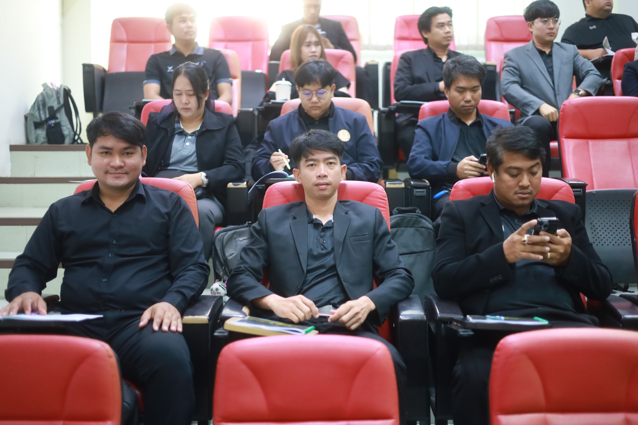 ศูนย์ประสานงาน อพ.สธ.-มร.รพ. จัดประชุมกลุ่มสมาชิกสวนพฤกษศาสตร์โรงเรียน หลักสูตร การบริหารและการจัดการองค์ประกอบที่ 1 และองค์ประกอบที่ 2 ครั้งที่ 1/2569