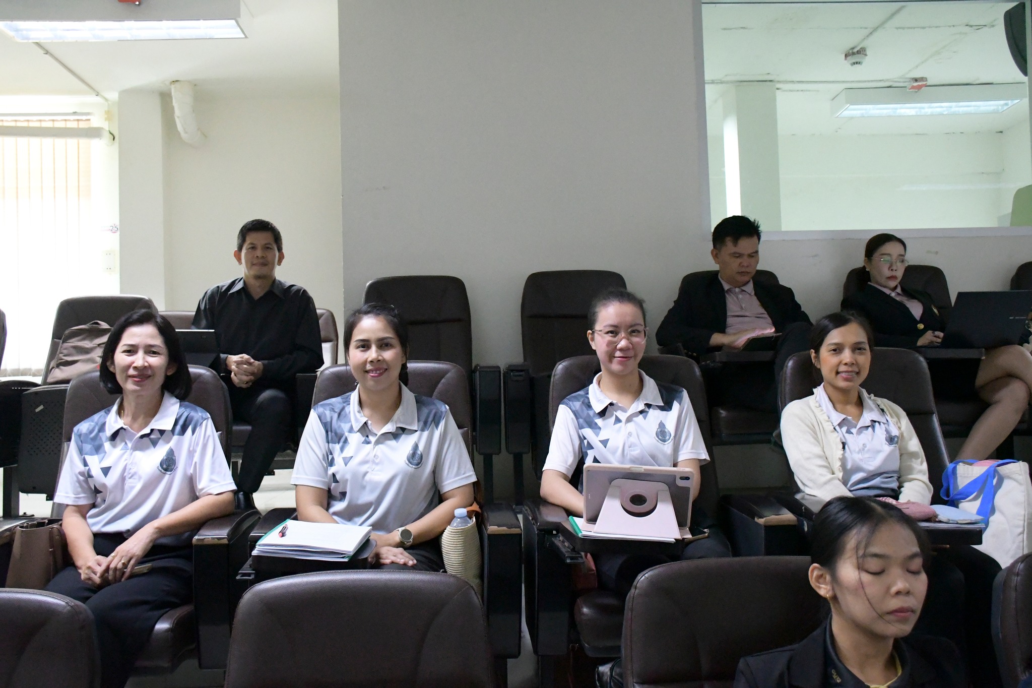 ศูนย์ประสานงาน อพ.สธ.-มร.รพ. จัดประชุมกลุ่มสมาชิกสวนพฤกษศาสตร์โรงเรียน หลักสูตร การบริหารและการจัดการองค์ประกอบที่ 1 และองค์ประกอบที่ 2 ครั้งที่ 1/2569