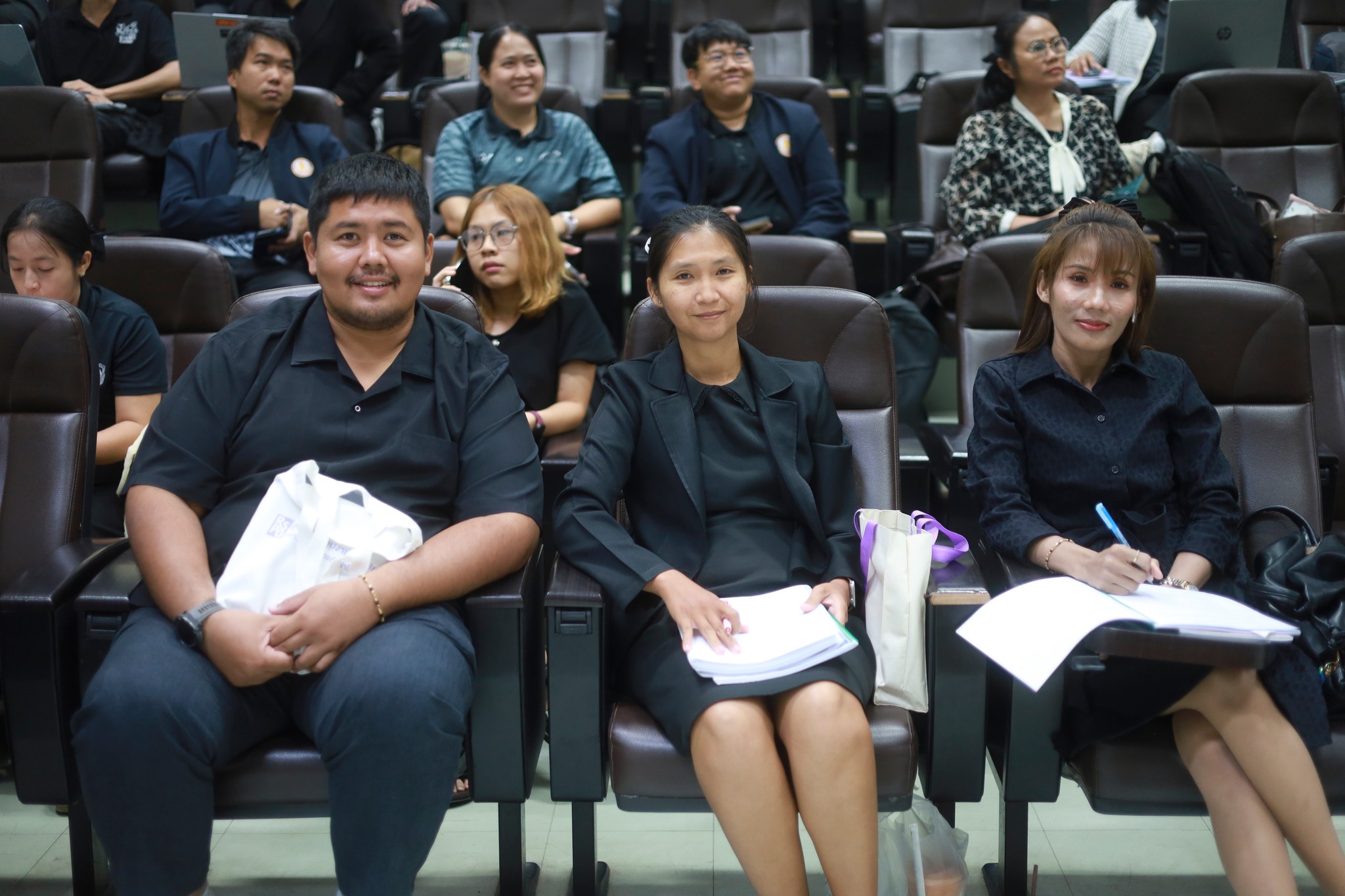 ศูนย์ประสานงาน อพ.สธ.-มร.รพ. จัดประชุมกลุ่มสมาชิกสวนพฤกษศาสตร์โรงเรียน หลักสูตร การบริหารและการจัดการองค์ประกอบที่ 1 และองค์ประกอบที่ 2 ครั้งที่ 1/2569