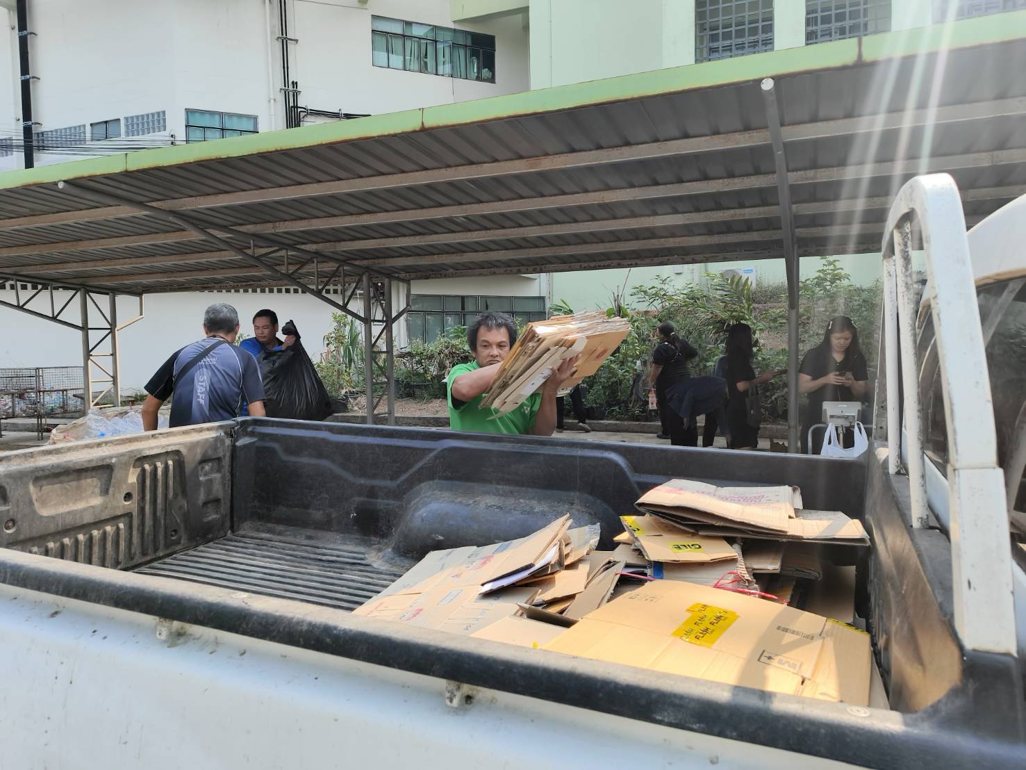 สนอ. รุกโมเดล Green Office เปิดธนาคารขยะ มีนาคม 2569