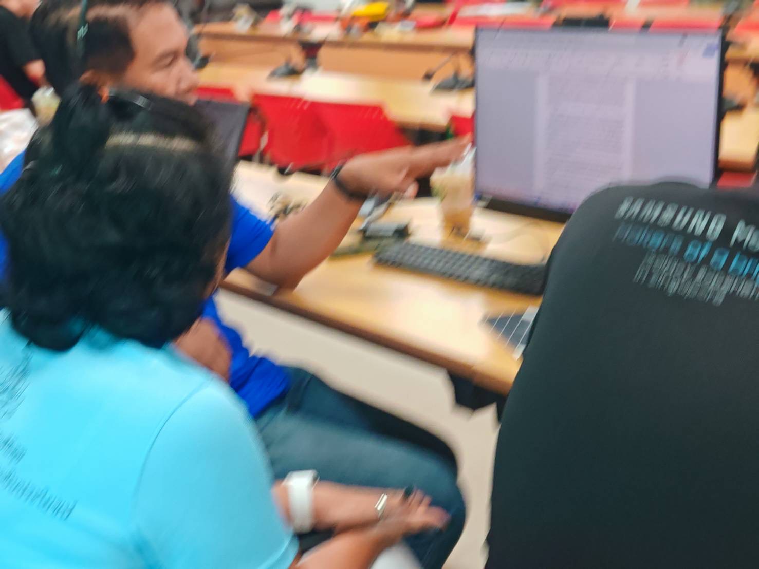 ติววิจัยเข้มข้น จับมือเขียนรายงานวิจัย
หลักสูตรรัฐศาสตรมหาบัณฑิต