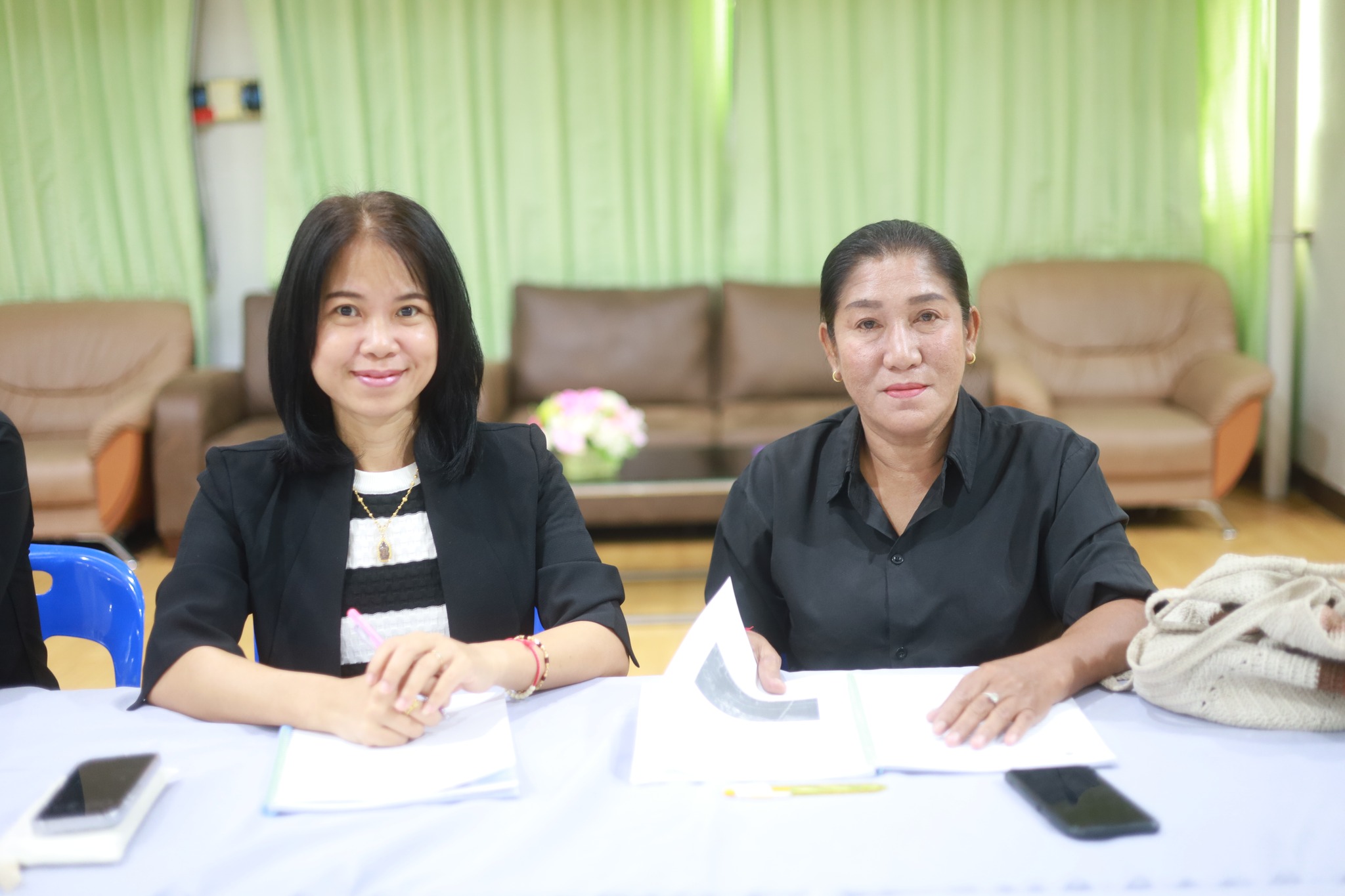 ศูนย์ประสานงาน อพ.สธ.-มร.รพ. จัดพิธีปิดและมอบเกียรติบัตร การประชุมกลุ่มสมาชิกฐานทรัพยากรท้องถิ่น หลักสูตร การบริหารและการจัดการ งานที่ 1 งานที่ 2 และงานที่ 3 ครั้งที่ 1/2569