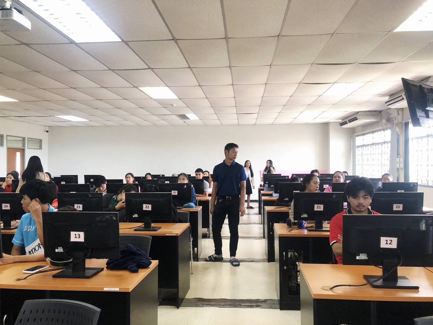 TEST : English Extra Course #4/2568