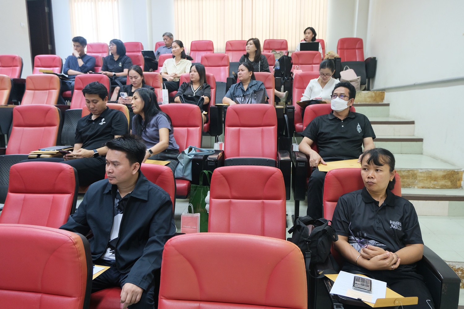 โครงการพัฒนาด้านการวิจัย พัฒนาบุคลากรเพื่อการบริหารจัดการด้านการวิจัยอย่างมีประสิทธิภาพ ชี้แจงแนวปฏิบัติกองทุนวิจัย ปีงบประมาณ 2569