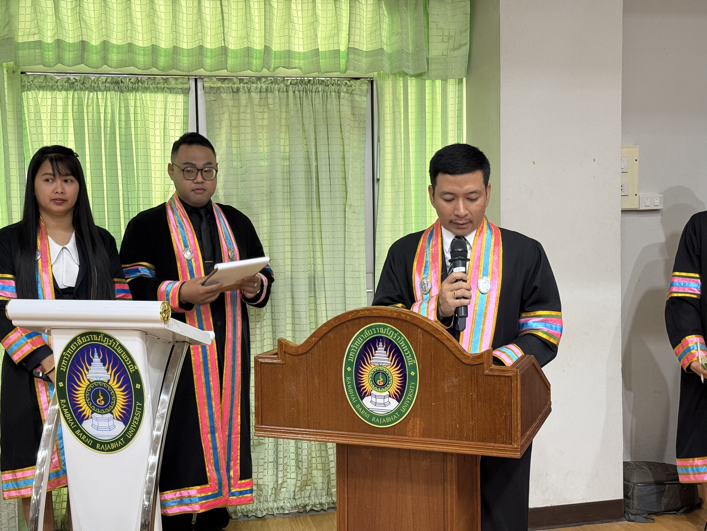 สาธิต มรภ.รำไพพรรณี มอบวุฒิบัตรบัณฑิตน้อย มุ่งสร้างรากฐานเยาวชนคุณภาพสู่สังคม
