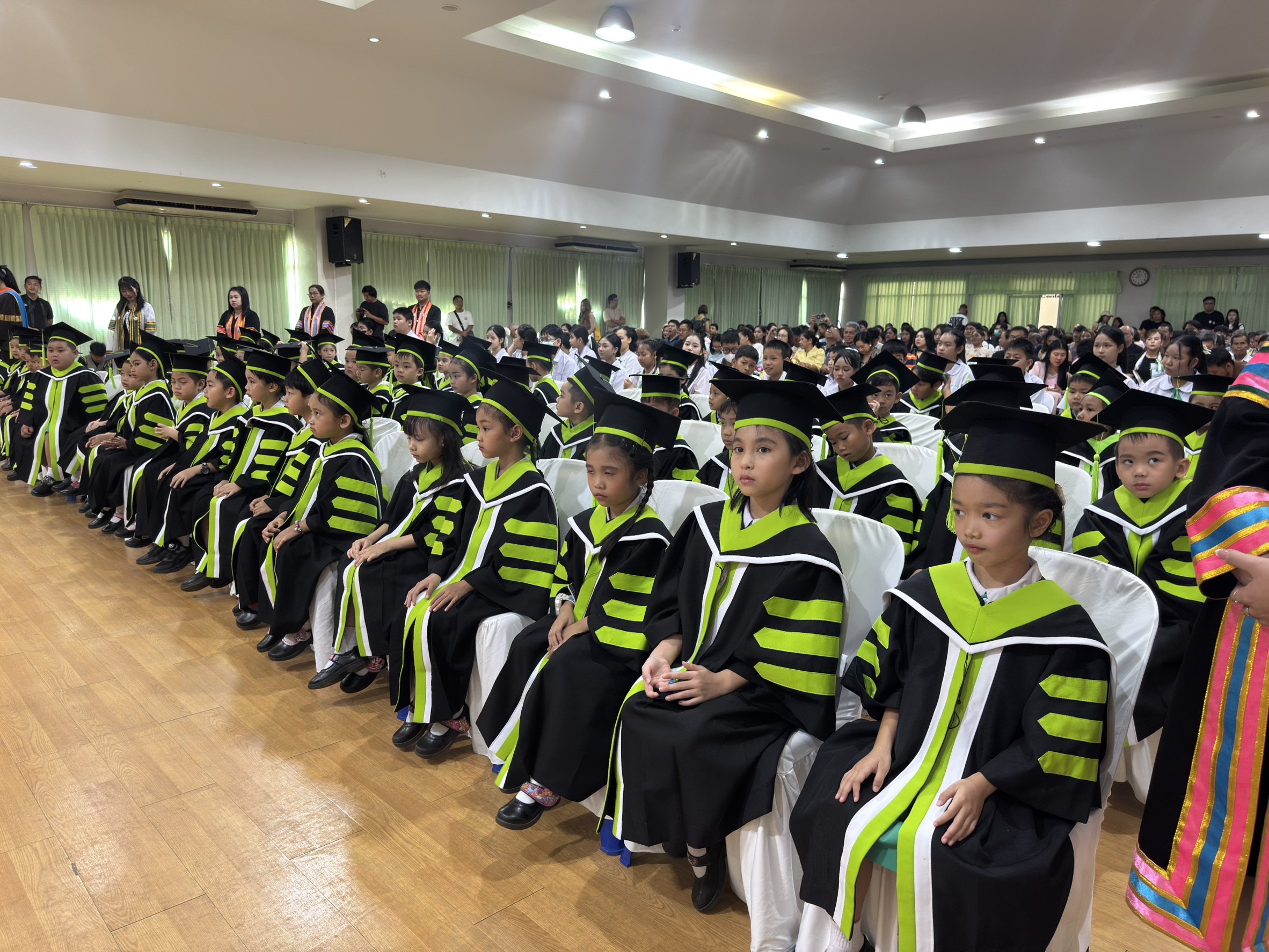 สาธิต มรภ.รำไพพรรณี มอบวุฒิบัตรบัณฑิตน้อย มุ่งสร้างรากฐานเยาวชนคุณภาพสู่สังคม