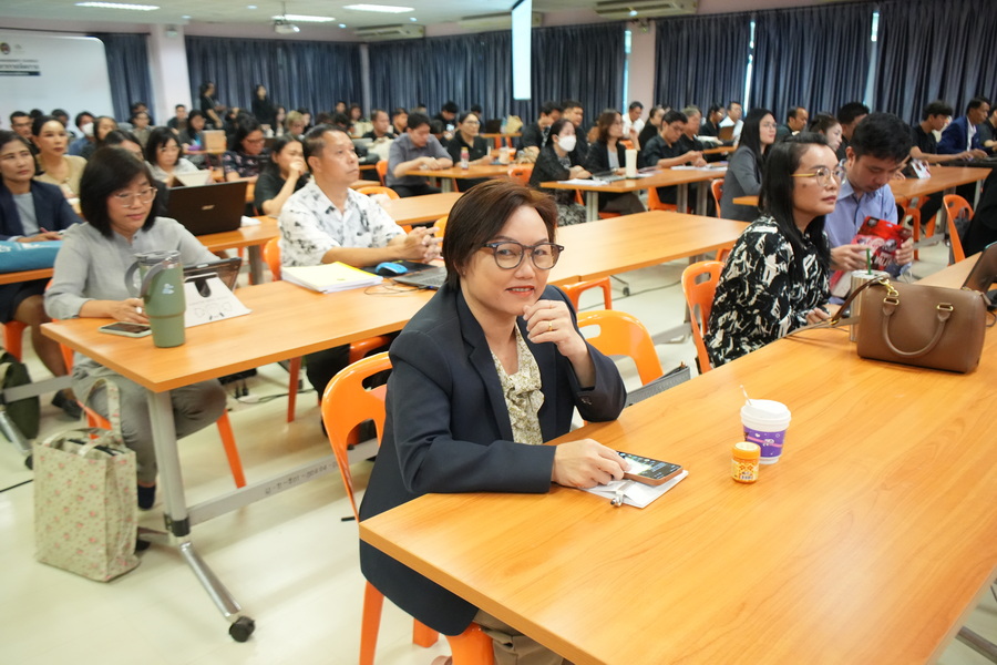 มรภ.รำไพพรรณี ยกระดับหลักสูตรสู่สากล ติวเข้มเขียน SAR ตามเกณฑ์ AUN-QA