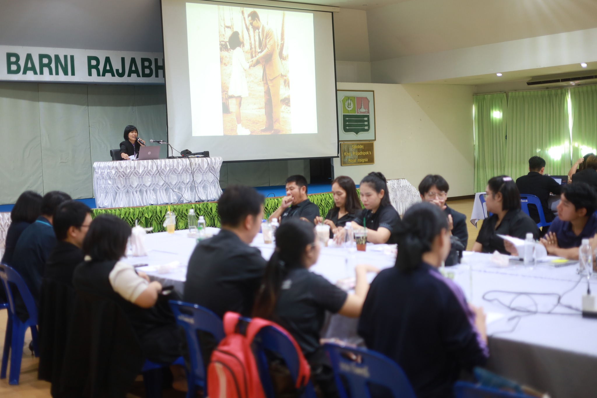 ศูนย์ประสานงาน อพ.สธ.-มหาวิทยาลัยราชภัฏรำไพพรรณี (อพ.สธ.-มร.รพ.) จัดโครงการอบรมปฏิบัติการ หลักสูตร การสำรวจและจัดทำฐานทรัพยากรท้องถิ่น (9 ใบงาน) ครั้งที่ 1/2569 (วันที่1)