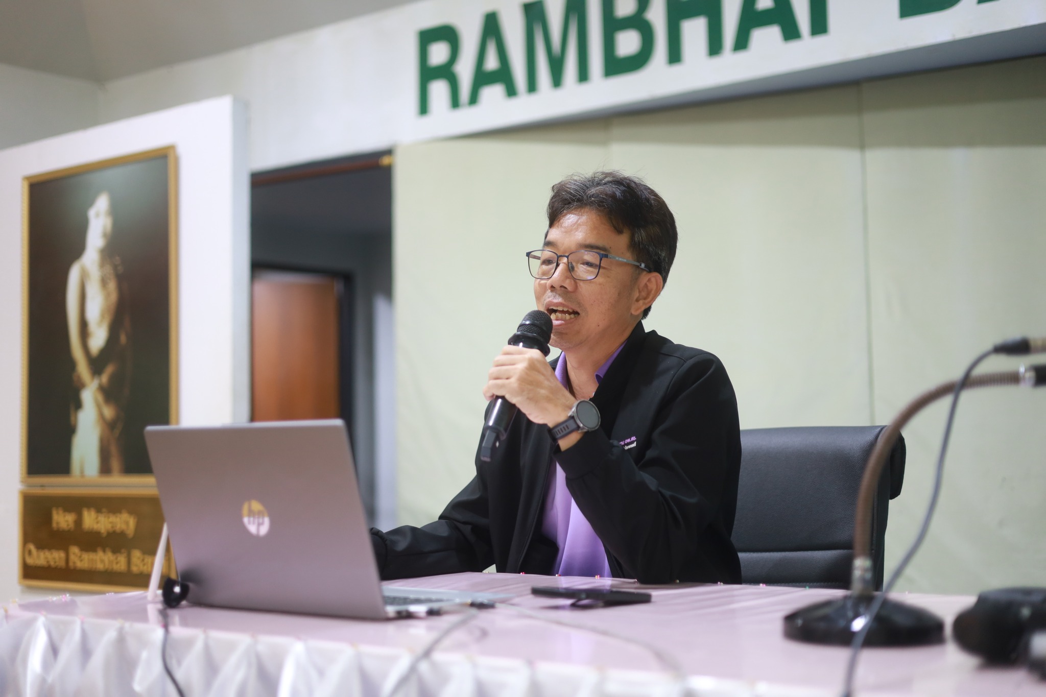 ศูนย์ประสานงาน อพ.สธ.-มหาวิทยาลัยราชภัฏรำไพพรรณี (อพ.สธ.-มร.รพ.) จัดโครงการอบรมปฏิบัติการ หลักสูตร การสำรวจและจัดทำฐานทรัพยากรท้องถิ่น (9 ใบงาน) ครั้งที่ 1/2569 (วันที่1)