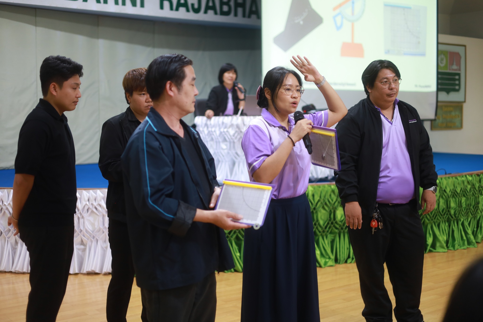 ศูนย์ประสานงาน อพ.สธ.-มหาวิทยาลัยราชภัฏรำไพพรรณี (อพ.สธ.-มร.รพ.) จัดโครงการอบรมปฏิบัติการ หลักสูตร การสำรวจและจัดทำฐานทรัพยากรท้องถิ่น (9 ใบงาน) ครั้งที่ 1/2569 (วันที่1)