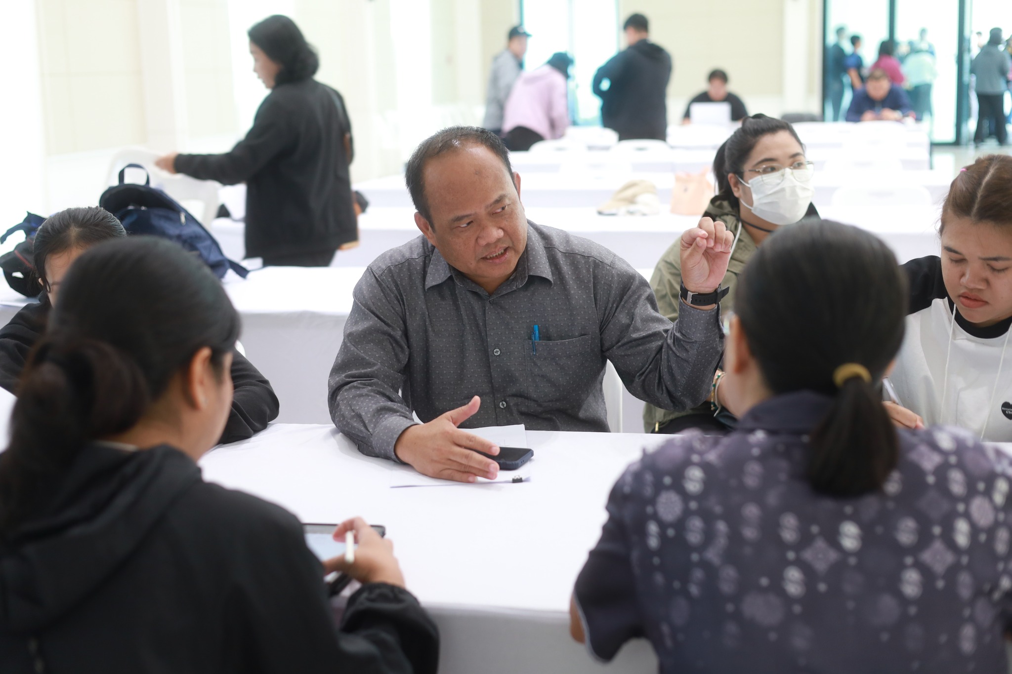 ศูนย์ประสานงาน อพ.สธ. -มหาวิทยาลัยราชภัฏรำไพพรรณี (อพ.สธ.-มร.รพ.) 
จัดโครงการอบรมปฏิบัติการ หลักสูตร การสำรวจและจัดทำฐานทรัพยากรท้องถิ่น (9 ใบงาน) ครั้งที่ 1/2569 (วันที่2)