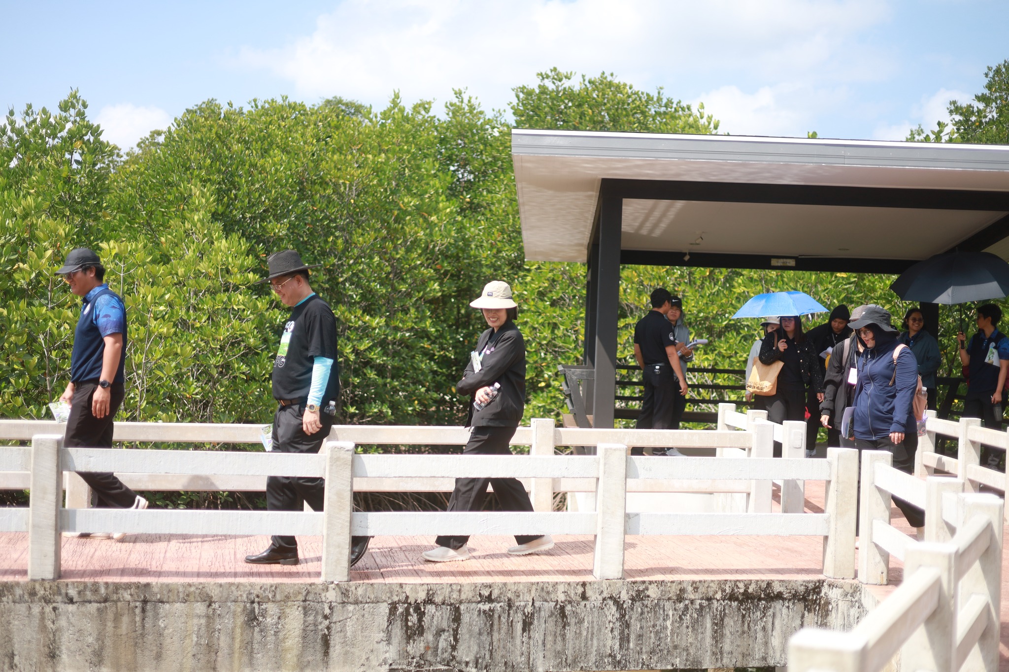 ศูนย์ประสานงาน อพ.สธ. -มหาวิทยาลัยราชภัฏรำไพพรรณี (อพ.สธ.-มร.รพ.) 
จัดโครงการอบรมปฏิบัติการ หลักสูตร การสำรวจและจัดทำฐานทรัพยากรท้องถิ่น (9 ใบงาน) ครั้งที่ 1/2569 (วันที่2)